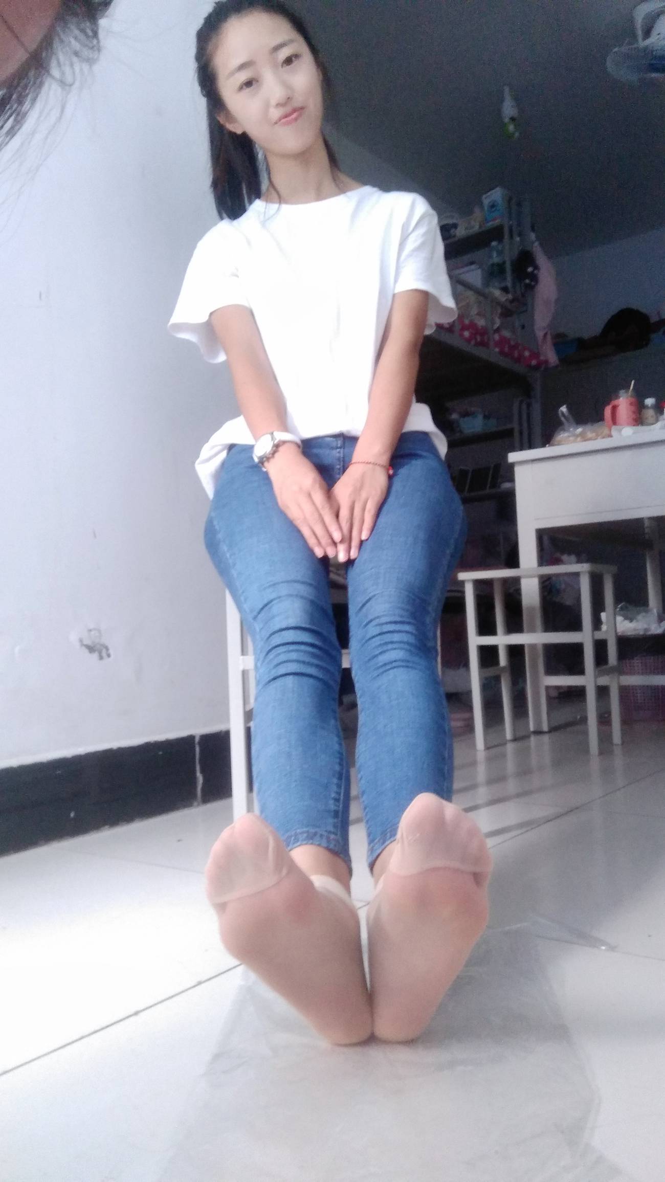 图片[97]-学妹校园寝室短丝系列034期 卫艺[190P] – 速更版-美库