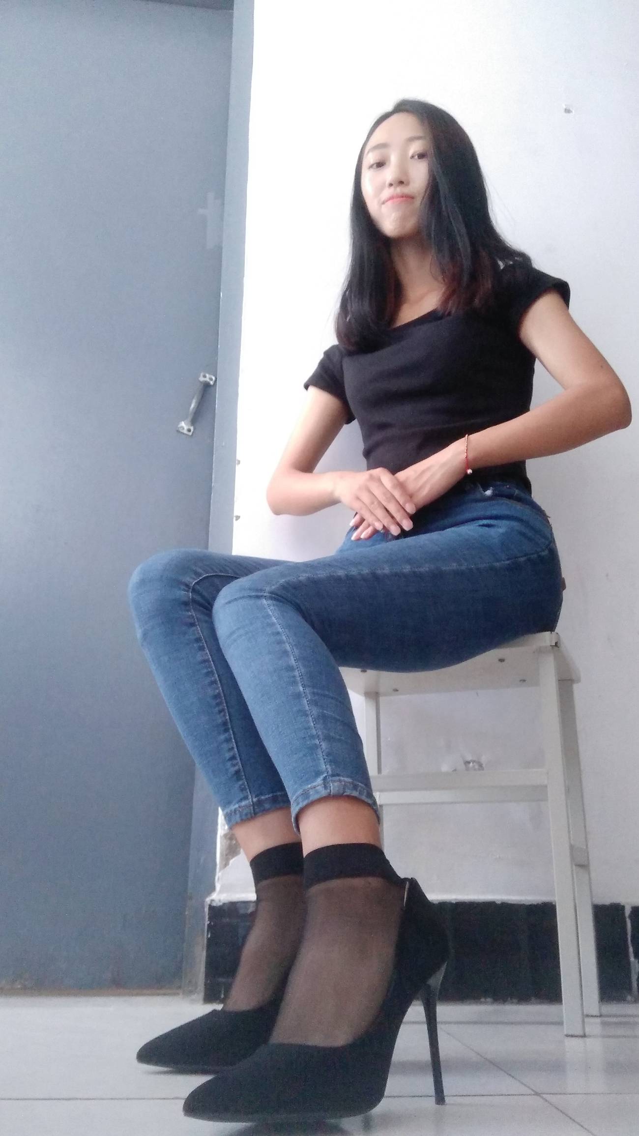 图片[107]-学妹校园寝室短丝系列034期 卫艺[190P] – 速更版-美库