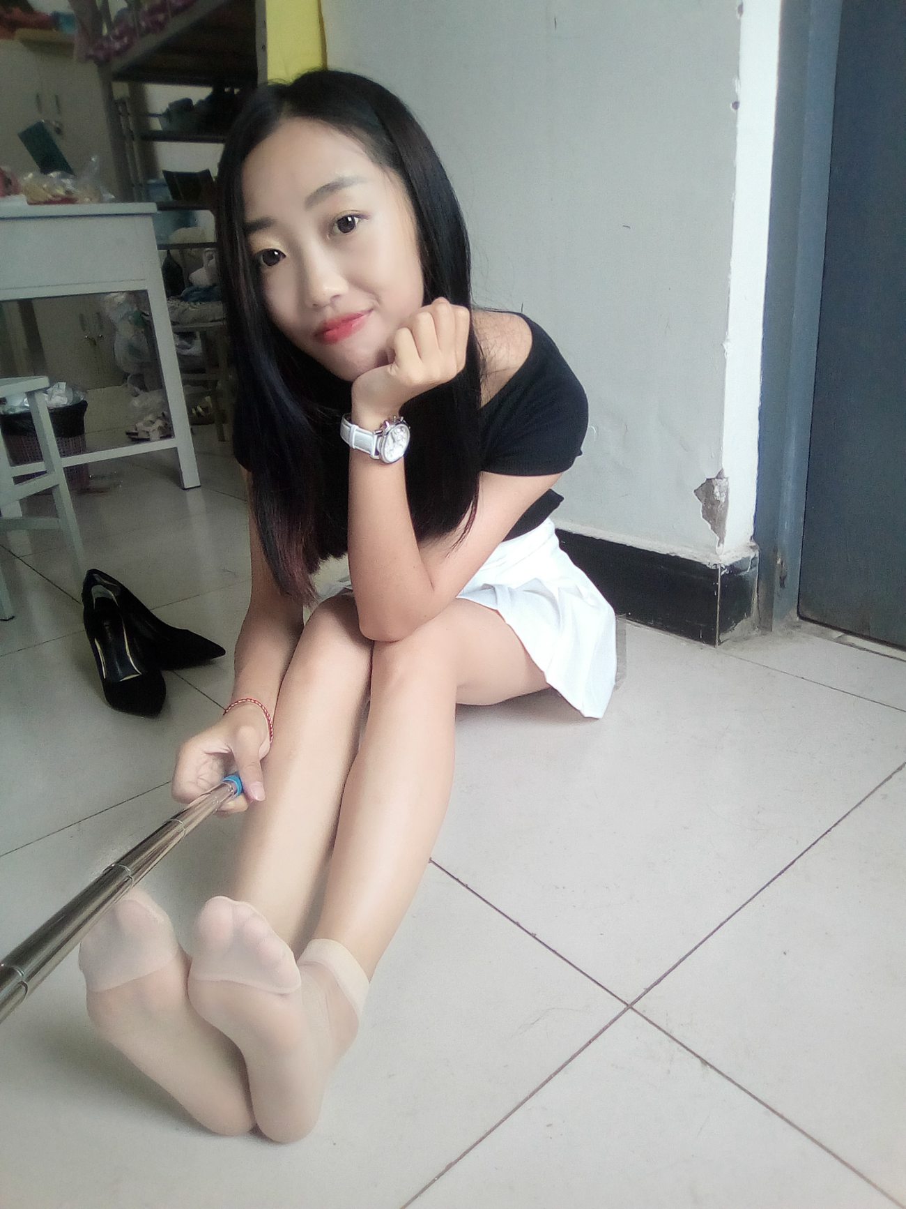 图片[130]-学妹校园寝室短丝系列034期 卫艺[190P] – 速更版-美库