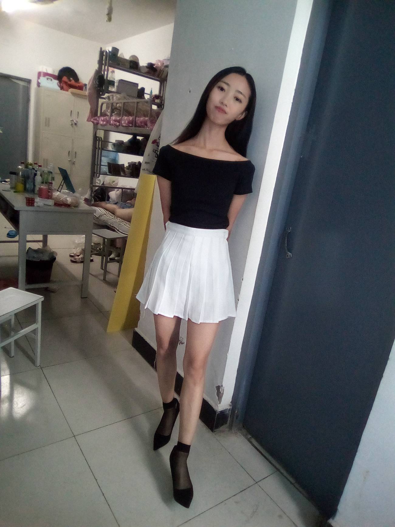 图片[141]-学妹校园寝室短丝系列034期 卫艺[190P] – 速更版-美库