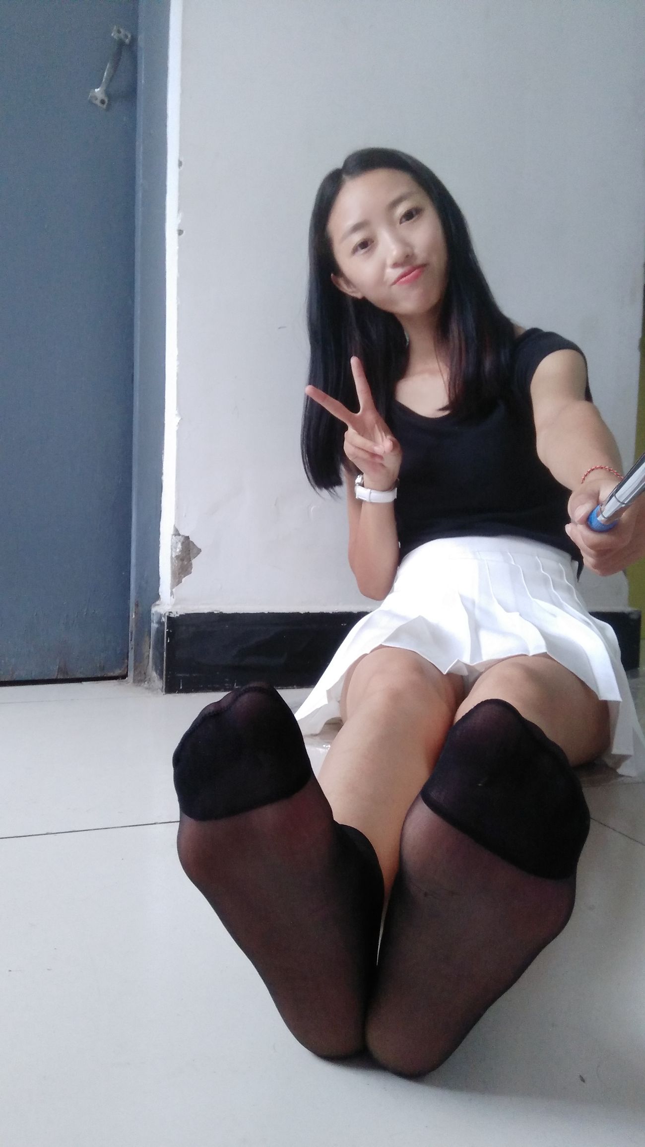 图片[155]-学妹校园寝室短丝系列034期 卫艺[190P] – 速更版-美库