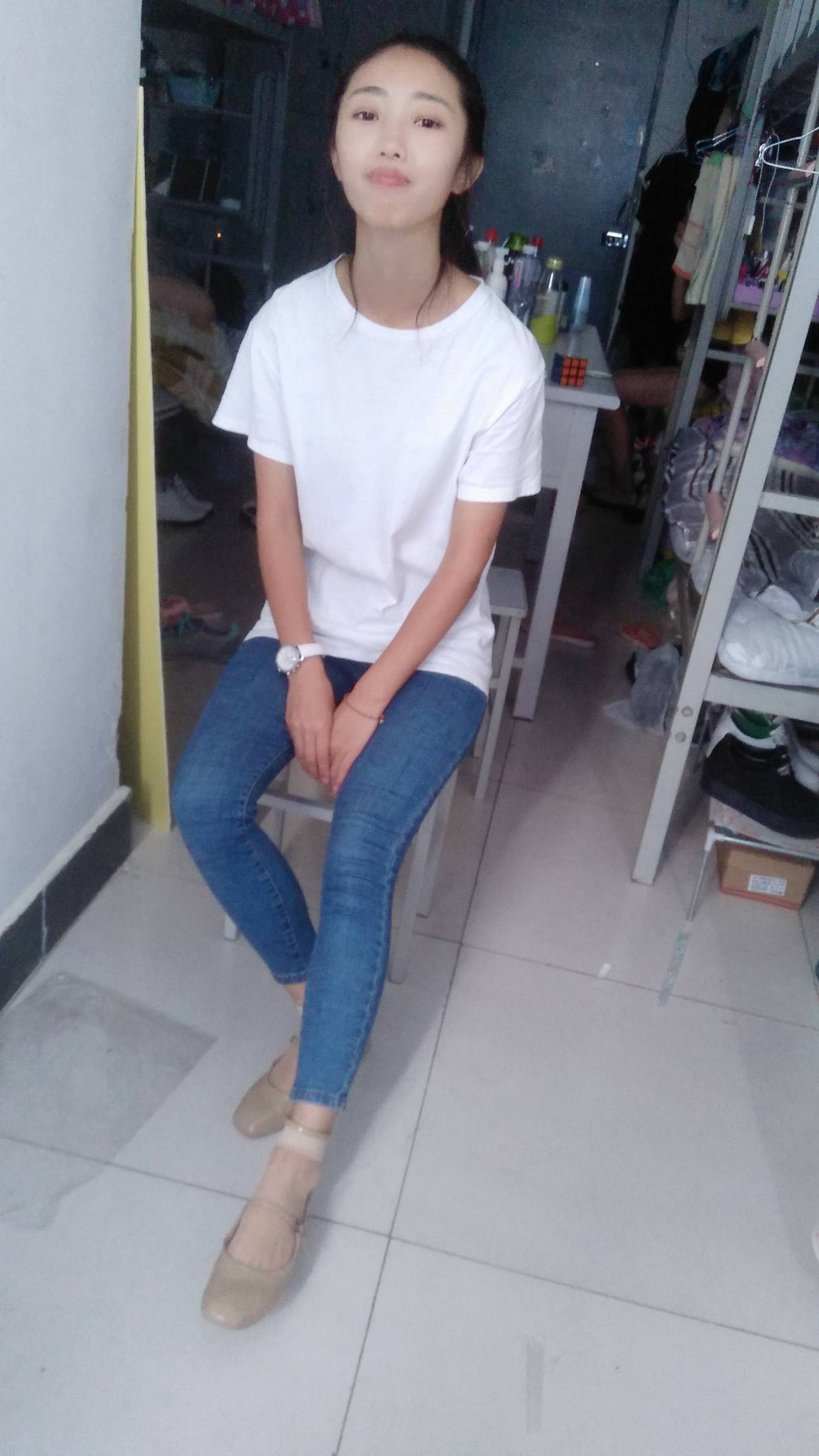 图片[160]-学妹校园寝室短丝系列034期 卫艺[190P] – 速更版-美库