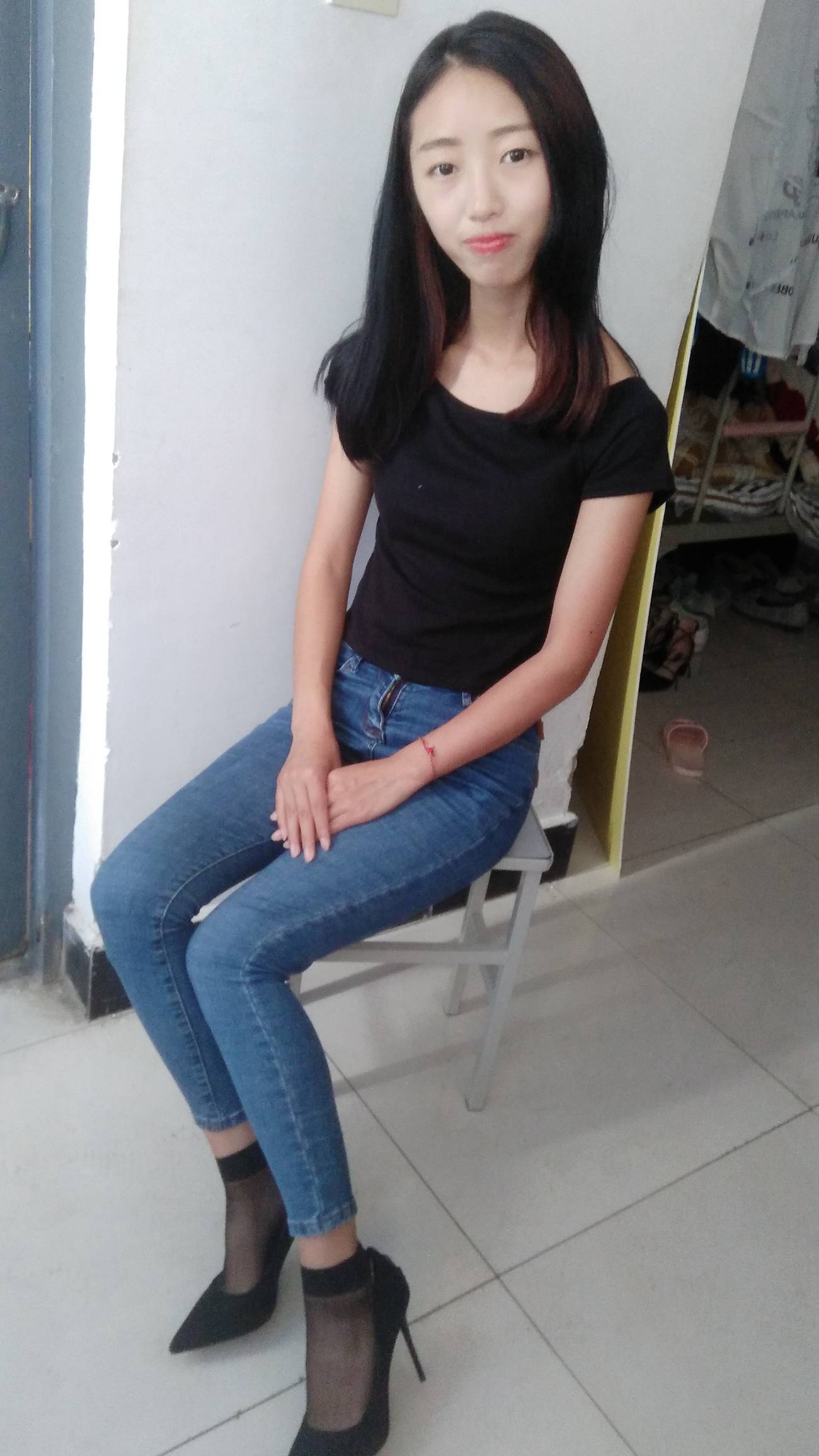 图片[176]-学妹校园寝室短丝系列034期 卫艺[190P] – 速更版-美库