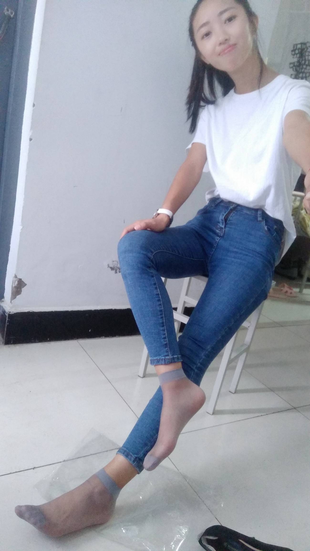 图片[179]-学妹校园寝室短丝系列034期 卫艺[190P] – 速更版-美库