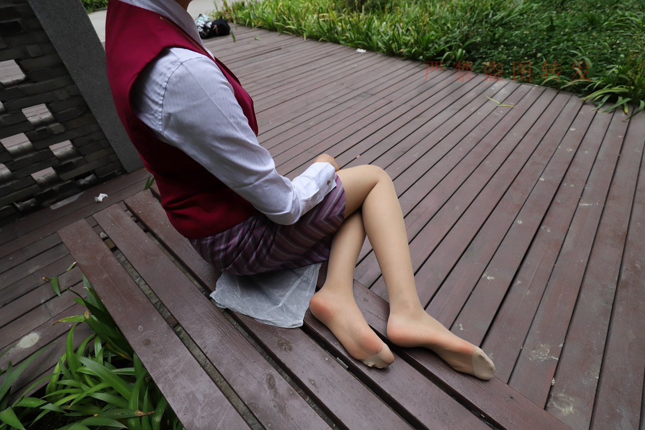 图片[230]-大西瓜爱牙膏-2018 5月活动 模特2（二） 空乘制服 (1)[260P] – 速更版-美库