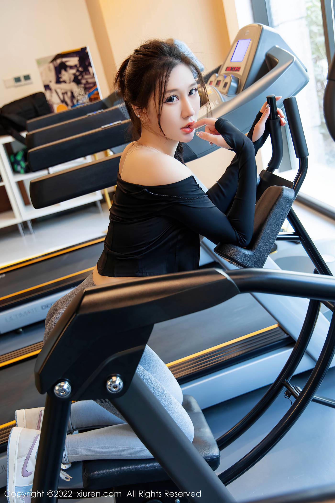 图片[19]-[XiuRen秀人网] 2022.03.11 No.4703 顾乔楠Cora 美臀美腿[95P] – 速更版-美库