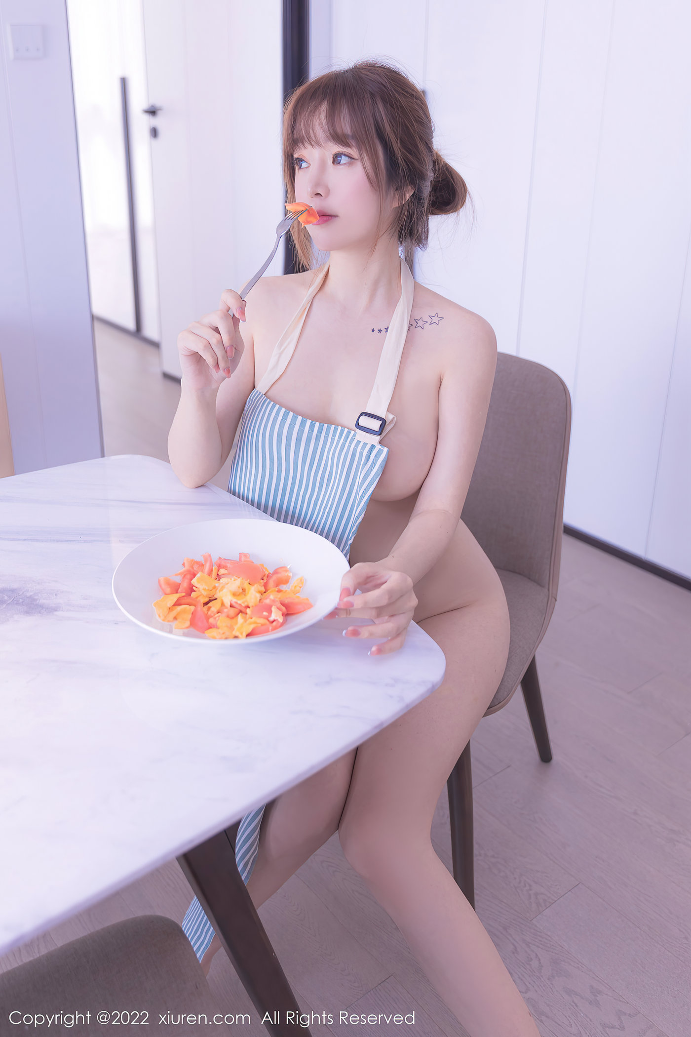 图片[23]-[XiuRen秀人网] 2022.03.11 No.4706 王雨纯 居家美臀[22P] – 速更版-美库