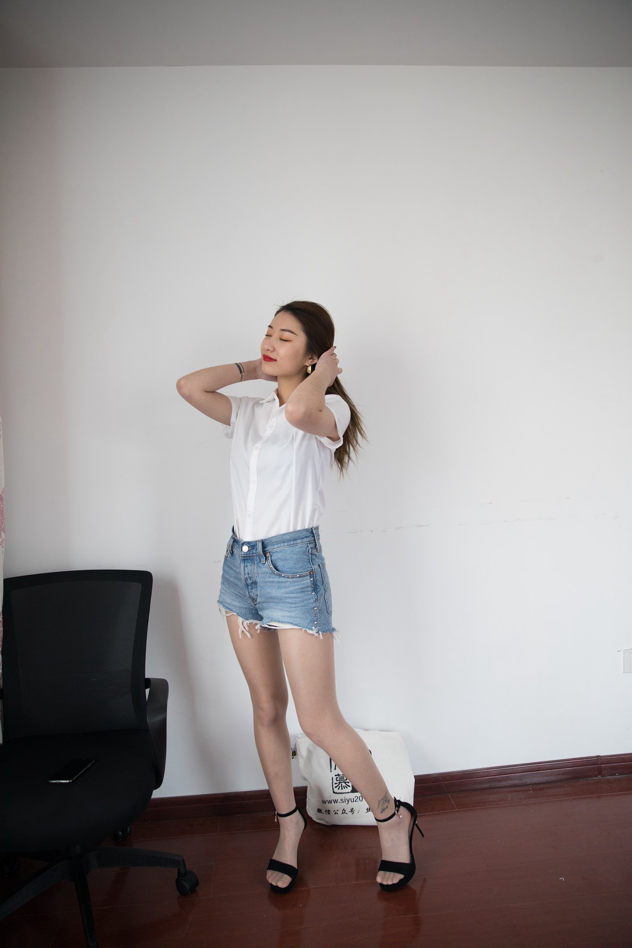 图片[22]-物恋传媒 NO.367 言言-暮色红酒[143PG] – 速更版-美库