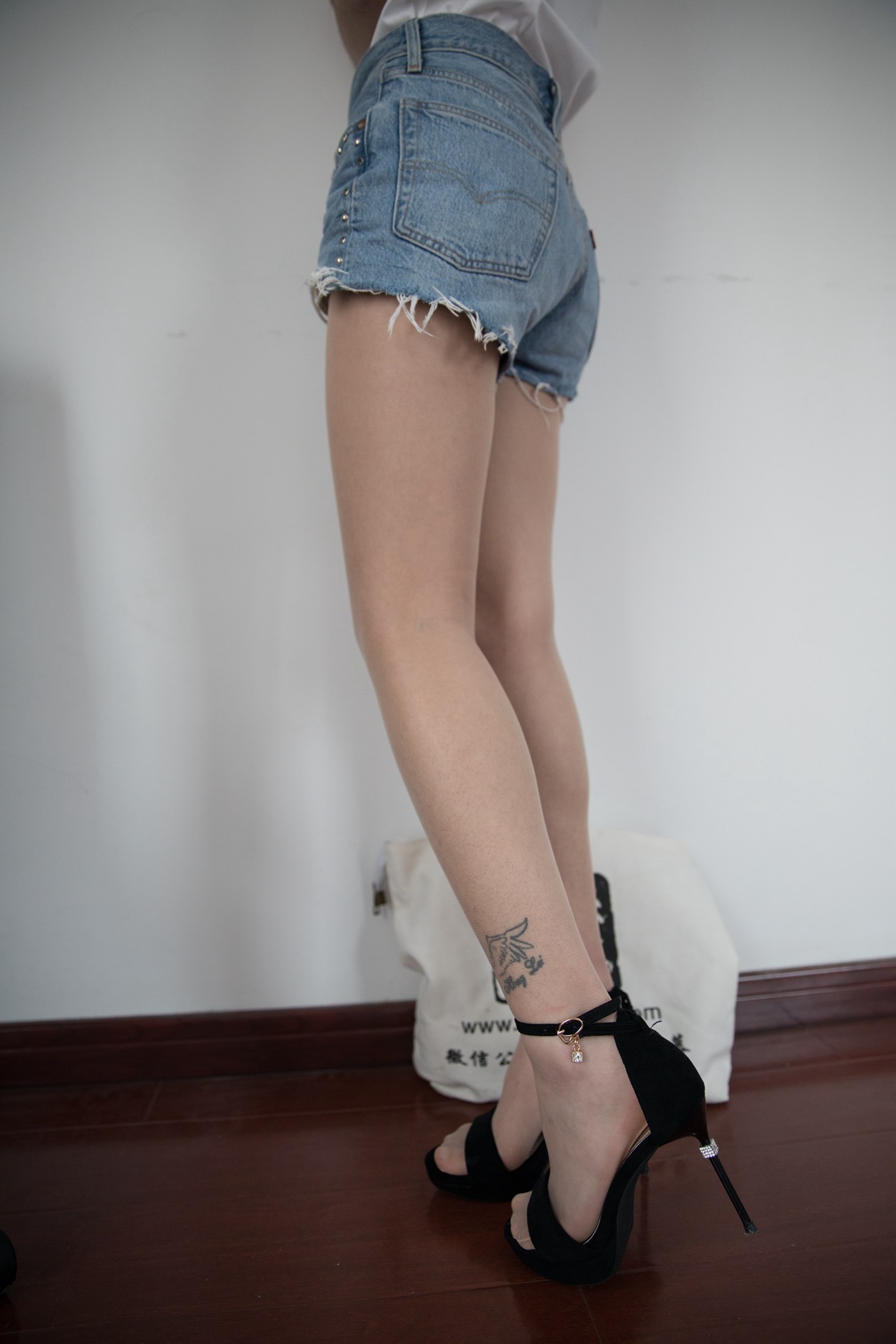 图片[41]-物恋传媒 NO.367 言言-暮色红酒[143PG] – 速更版-美库