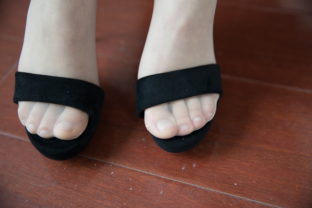 图片[103]-物恋传媒 NO.367 言言-暮色红酒[143PG] – 速更版-美库