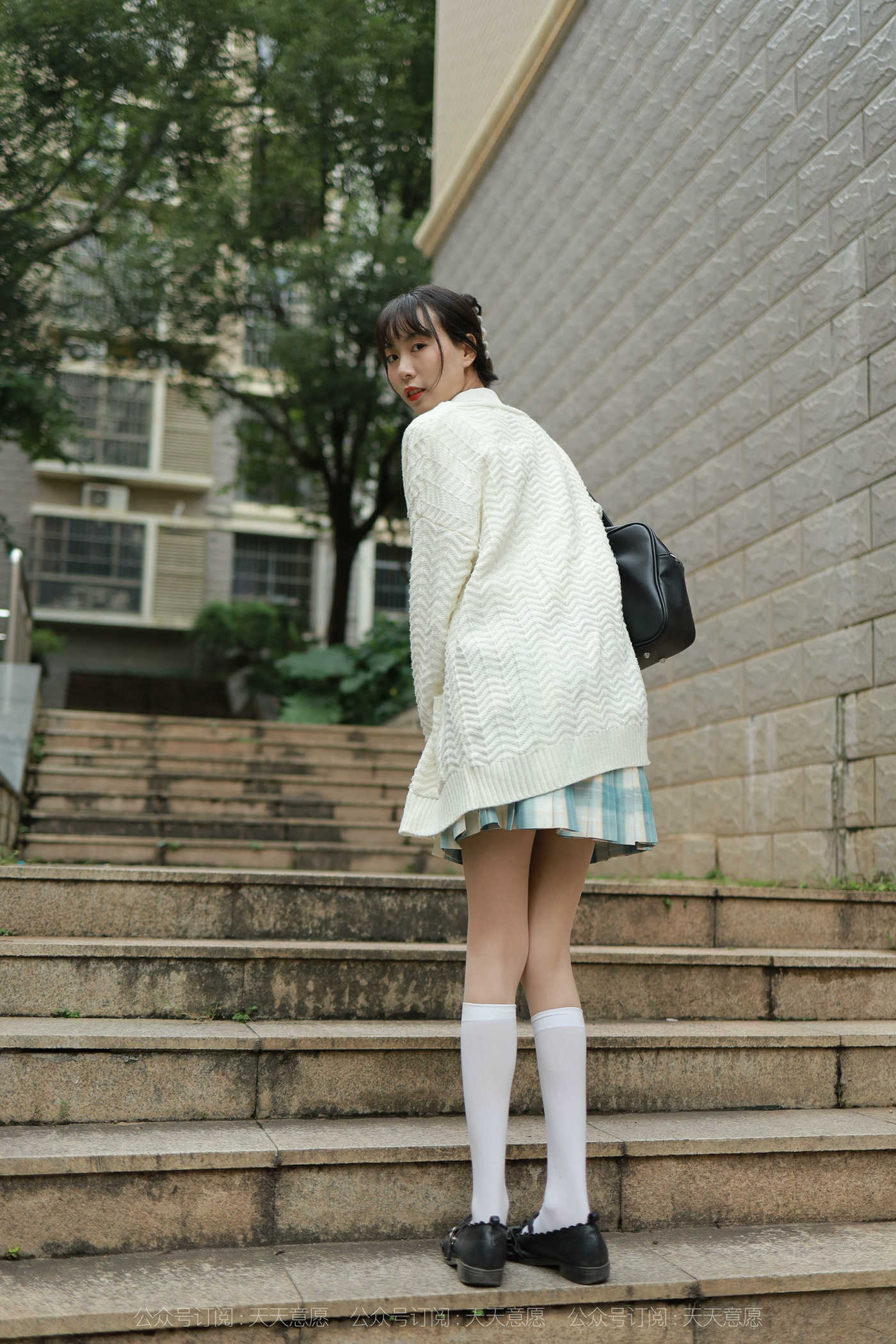 图片[12]-[IESS异思趣向] 2021.11.02 丝享家963：团团《长腿JK装》[94P] – 速更版-美库