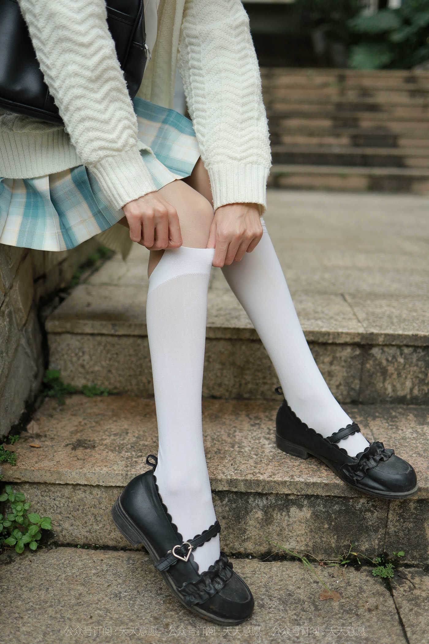 图片[14]-[IESS异思趣向] 2021.11.02 丝享家963：团团《长腿JK装》[94P] – 速更版-美库