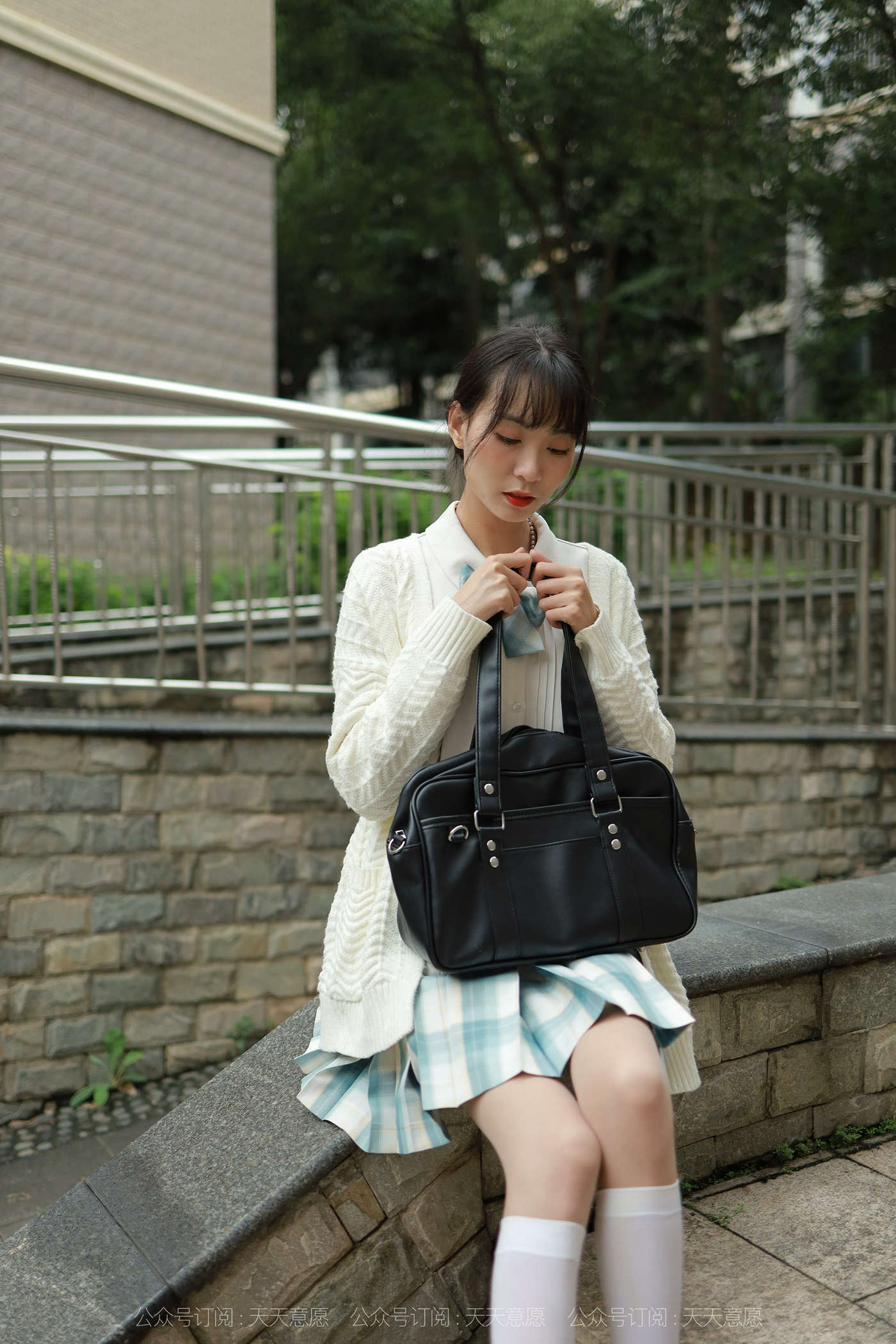 图片[20]-[IESS异思趣向] 2021.11.02 丝享家963：团团《长腿JK装》[94P] – 速更版-美库