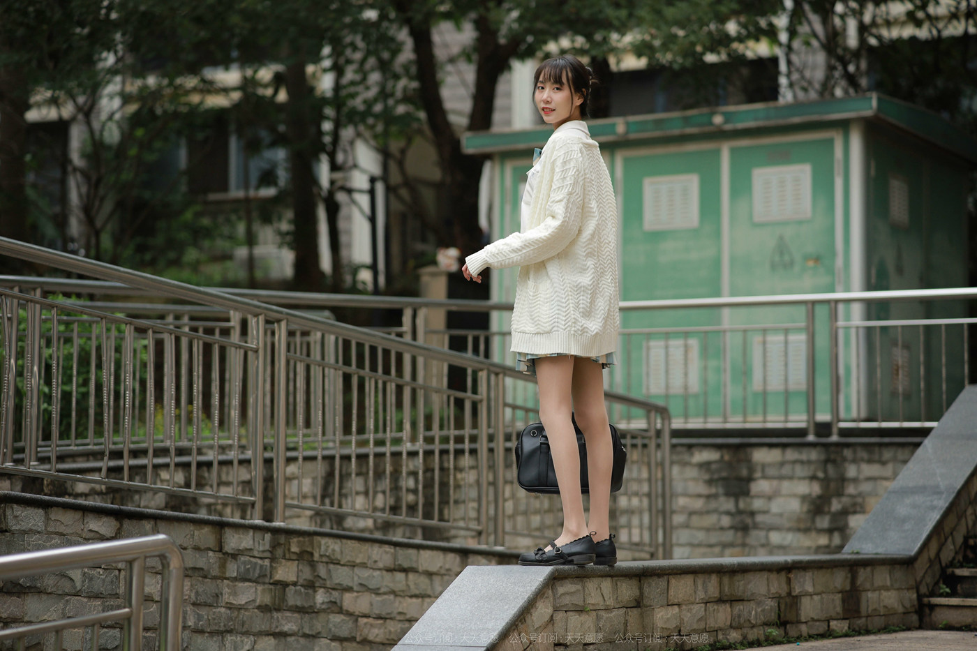 图片[89]-[IESS异思趣向] 2021.11.02 丝享家963：团团《长腿JK装》[94P] – 速更版-美库