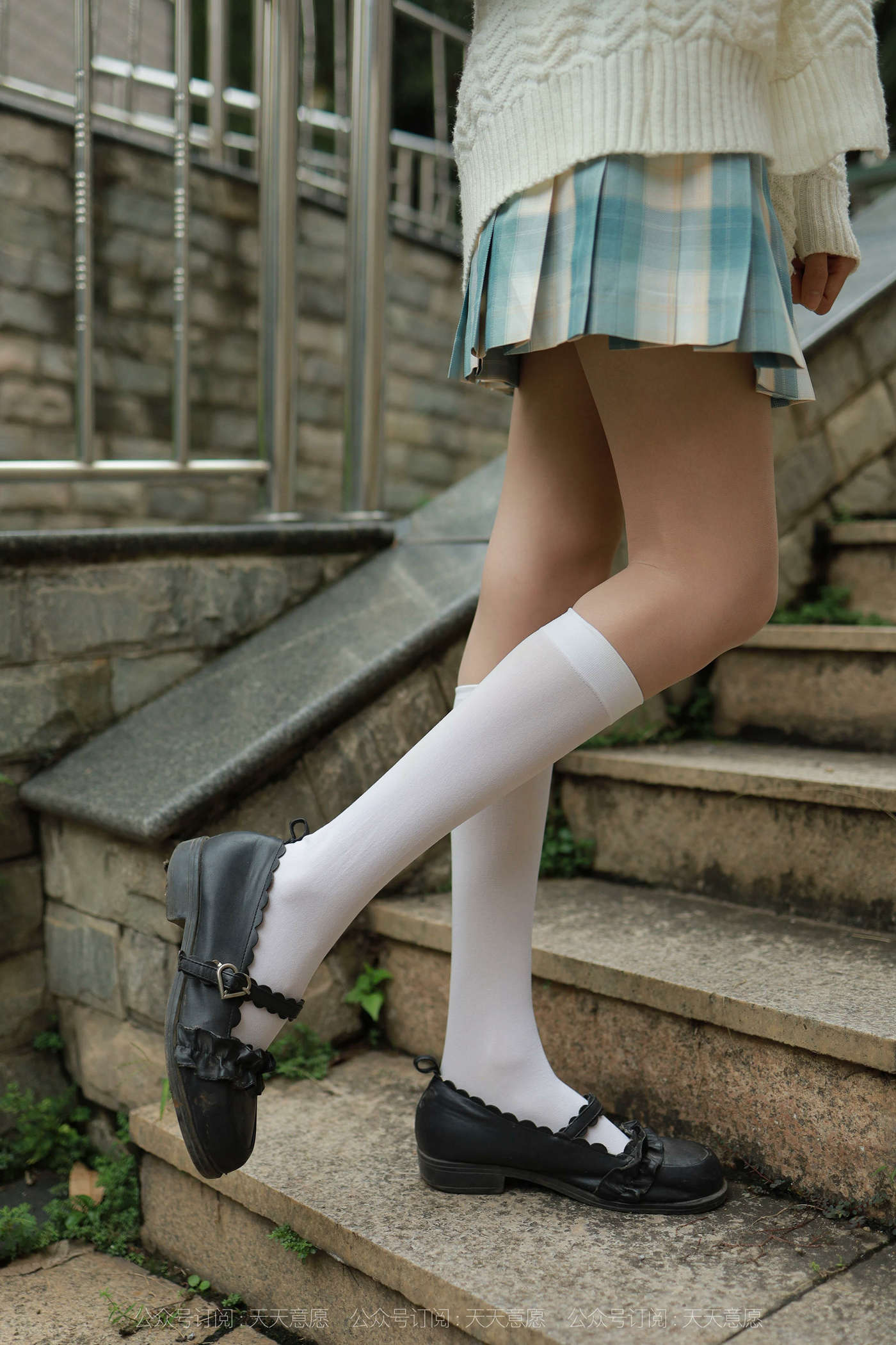 图片[94]-[IESS异思趣向] 2021.11.02 丝享家963：团团《长腿JK装》[94P] – 速更版-美库