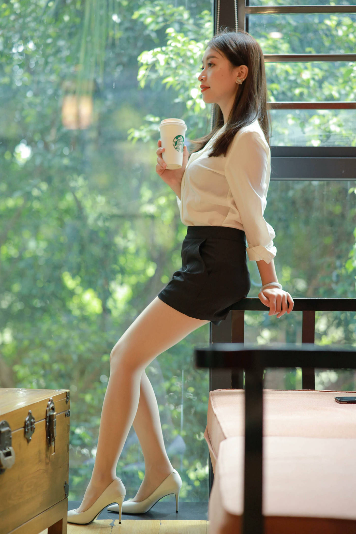 图片[16]-[IESS异思趣向] 2021.11.03 丝享家964：小婕《沙发上的佳人》[100P] – 速更版-美库