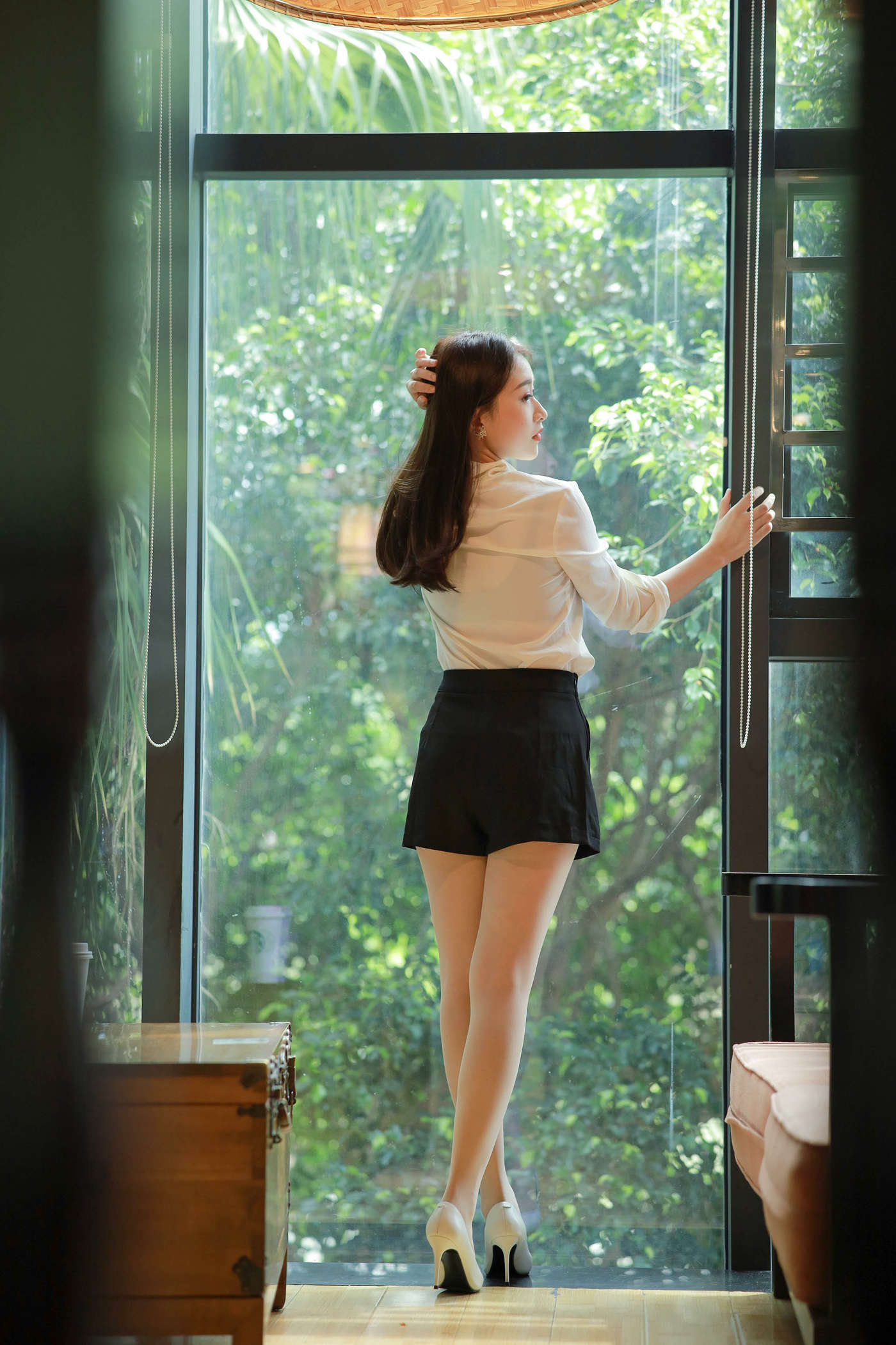 图片[40]-[IESS异思趣向] 2021.11.03 丝享家964：小婕《沙发上的佳人》[100P] – 速更版-美库