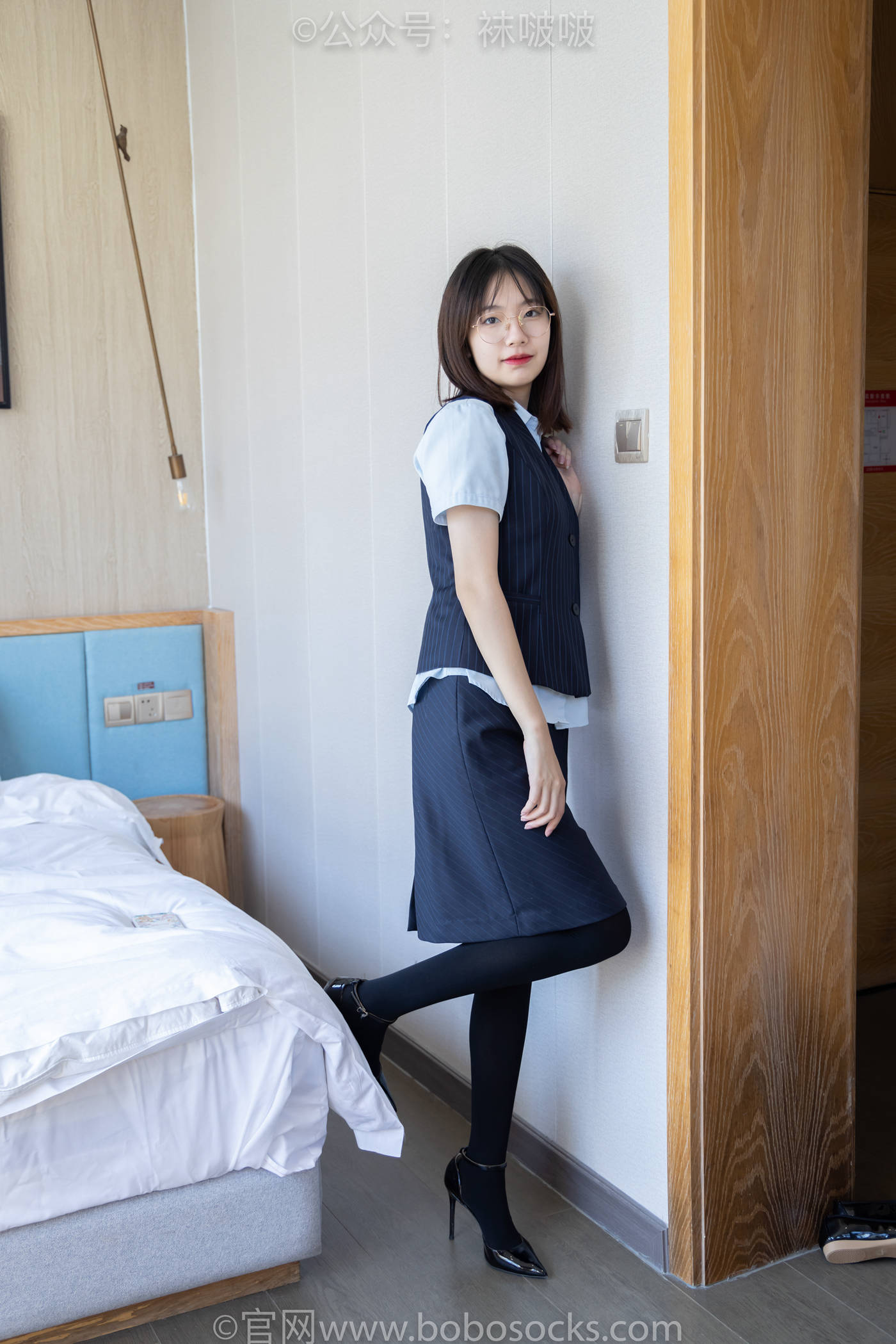 图片[10]-[BoBoSocks袜啵啵]NO.038 小甜豆-建行行服、高跟鞋、厚黑丝[131P] – 速更版-美库