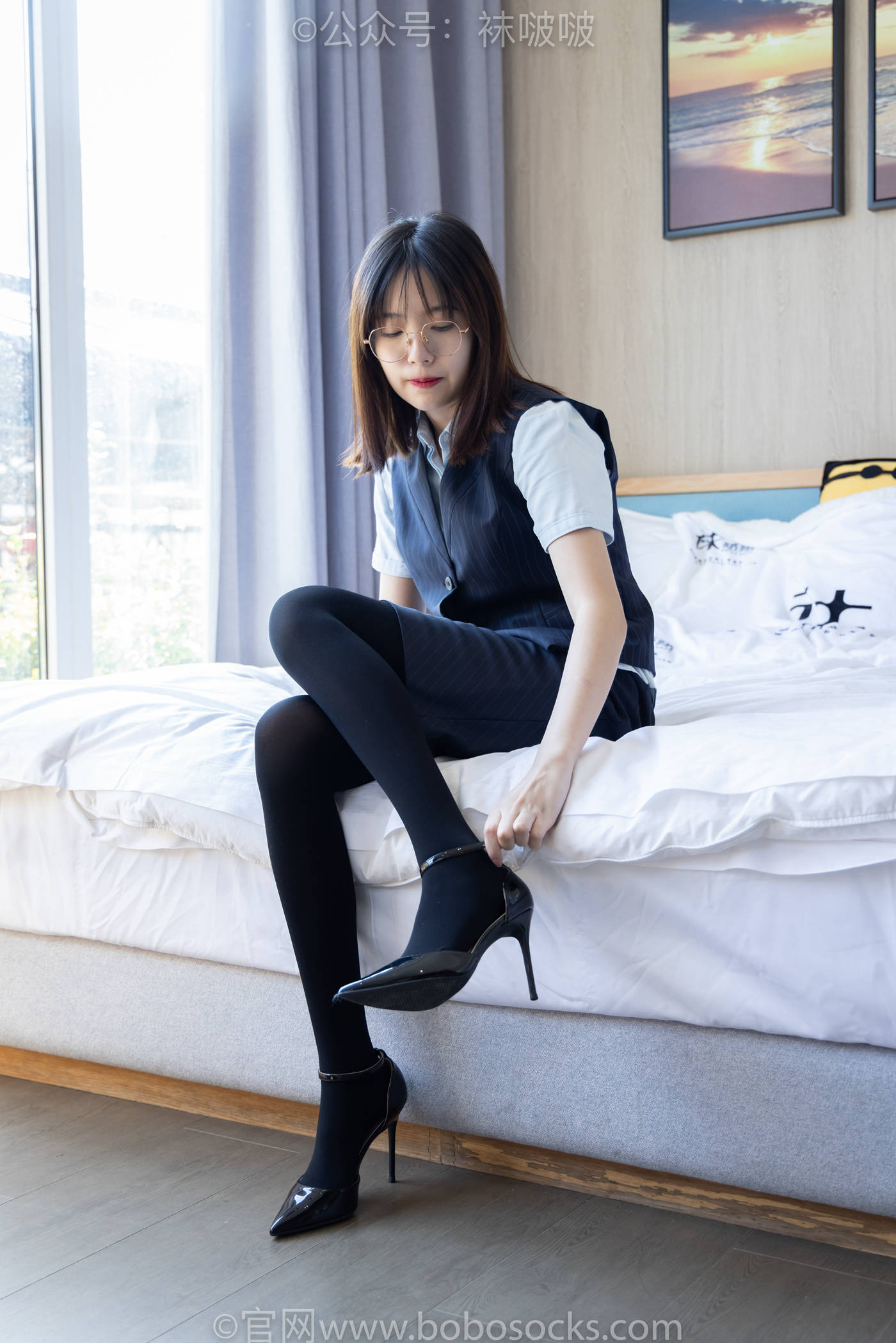 图片[33]-[BoBoSocks袜啵啵]NO.038 小甜豆-建行行服、高跟鞋、厚黑丝[131P] – 速更版-美库