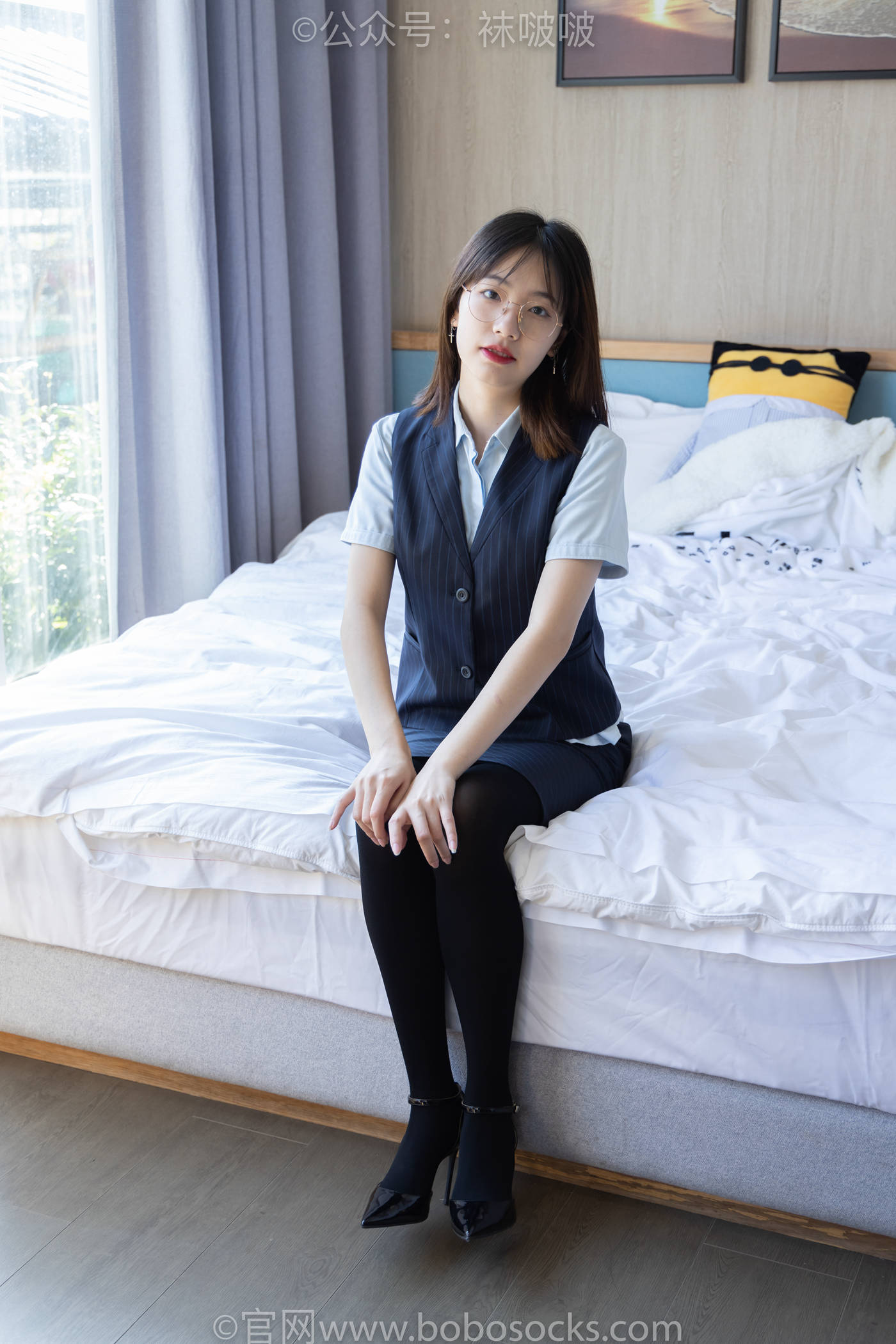 图片[130]-[BoBoSocks袜啵啵]NO.038 小甜豆-建行行服、高跟鞋、厚黑丝[131P] – 速更版-美库