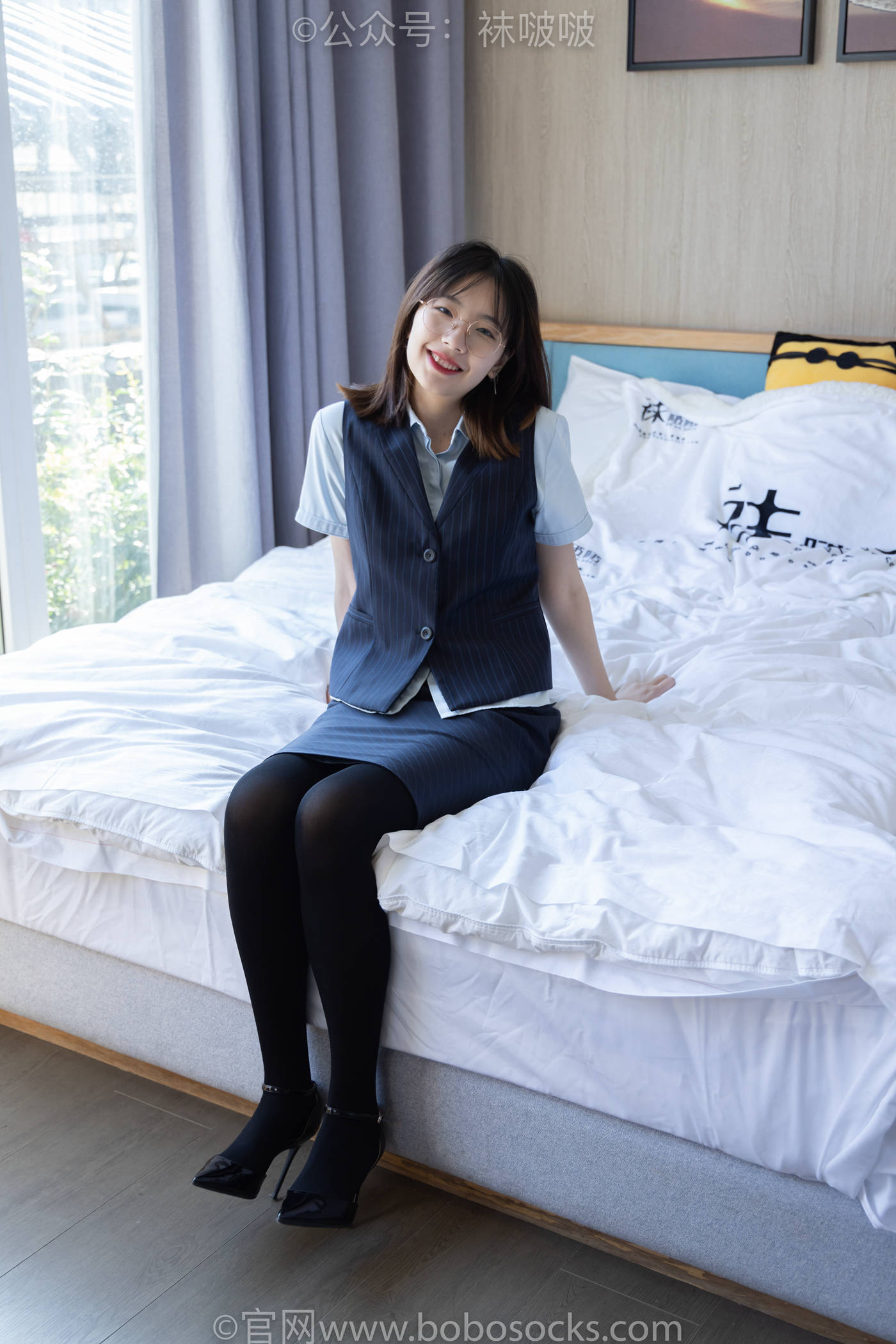 图片[131]-[BoBoSocks袜啵啵]NO.038 小甜豆-建行行服、高跟鞋、厚黑丝[131P] – 速更版-美库