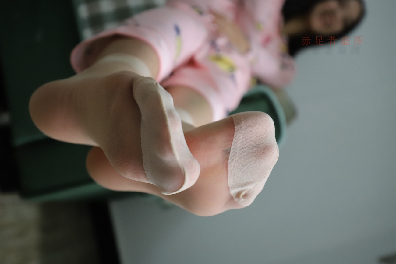 图片[61]-大西瓜爱牙膏-2018 6月活动 模特2（二） 尝试搭讪 短丝+船袜 [252P] – 速更版-美库