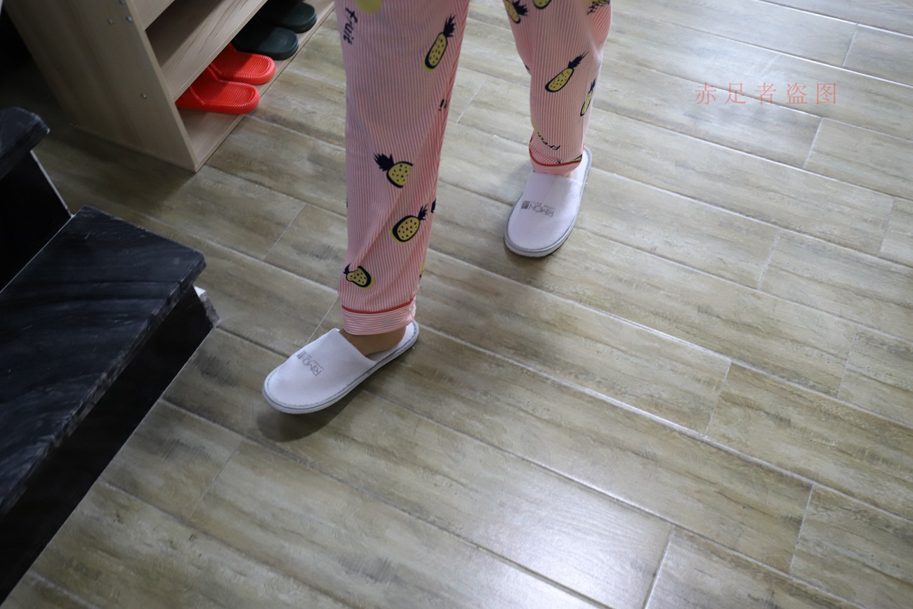 图片[83]-大西瓜爱牙膏-2018 6月活动 模特2（二） 尝试搭讪 短丝+船袜 [252P] – 速更版-美库