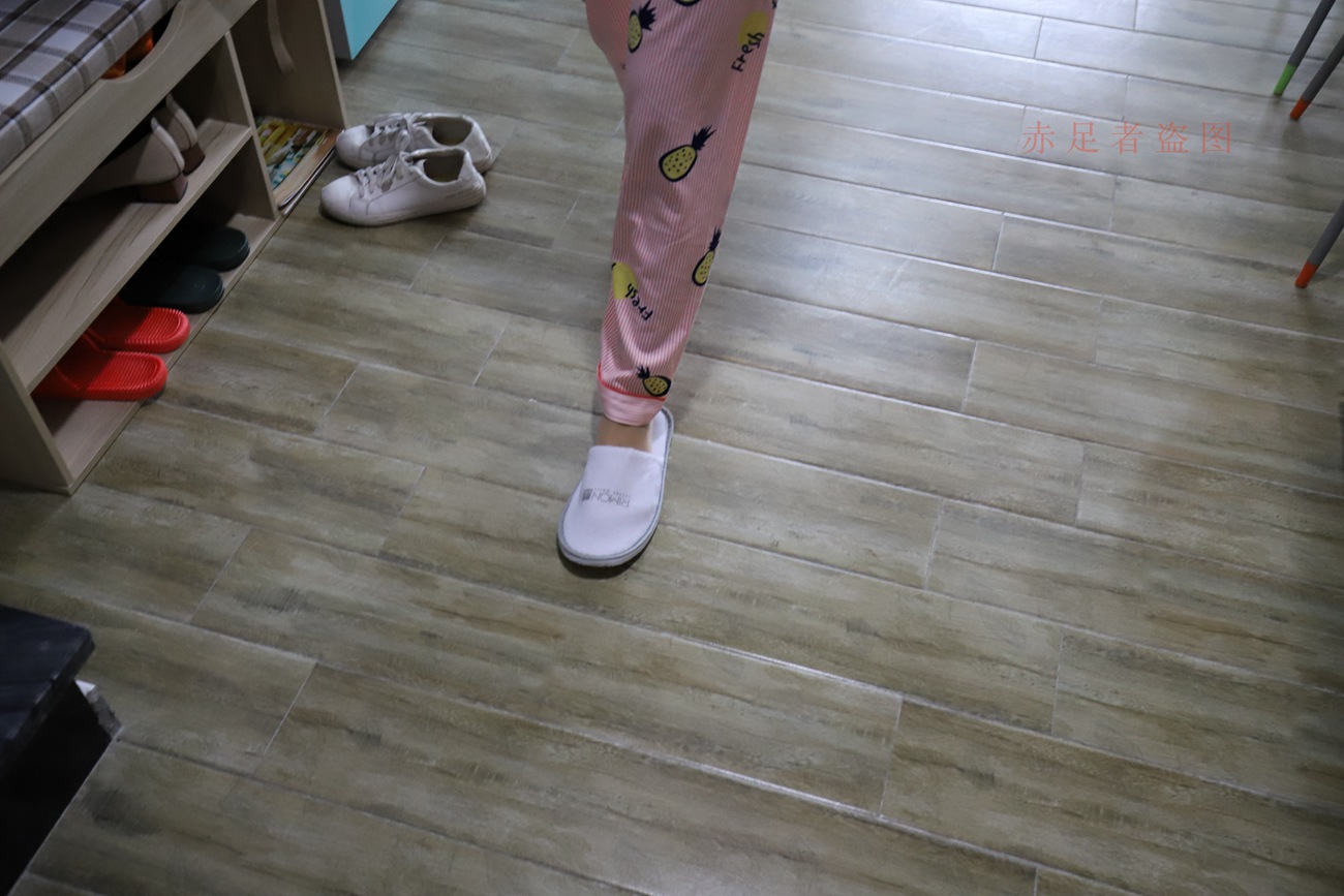 图片[84]-大西瓜爱牙膏-2018 6月活动 模特2（二） 尝试搭讪 短丝+船袜 [252P] – 速更版-美库