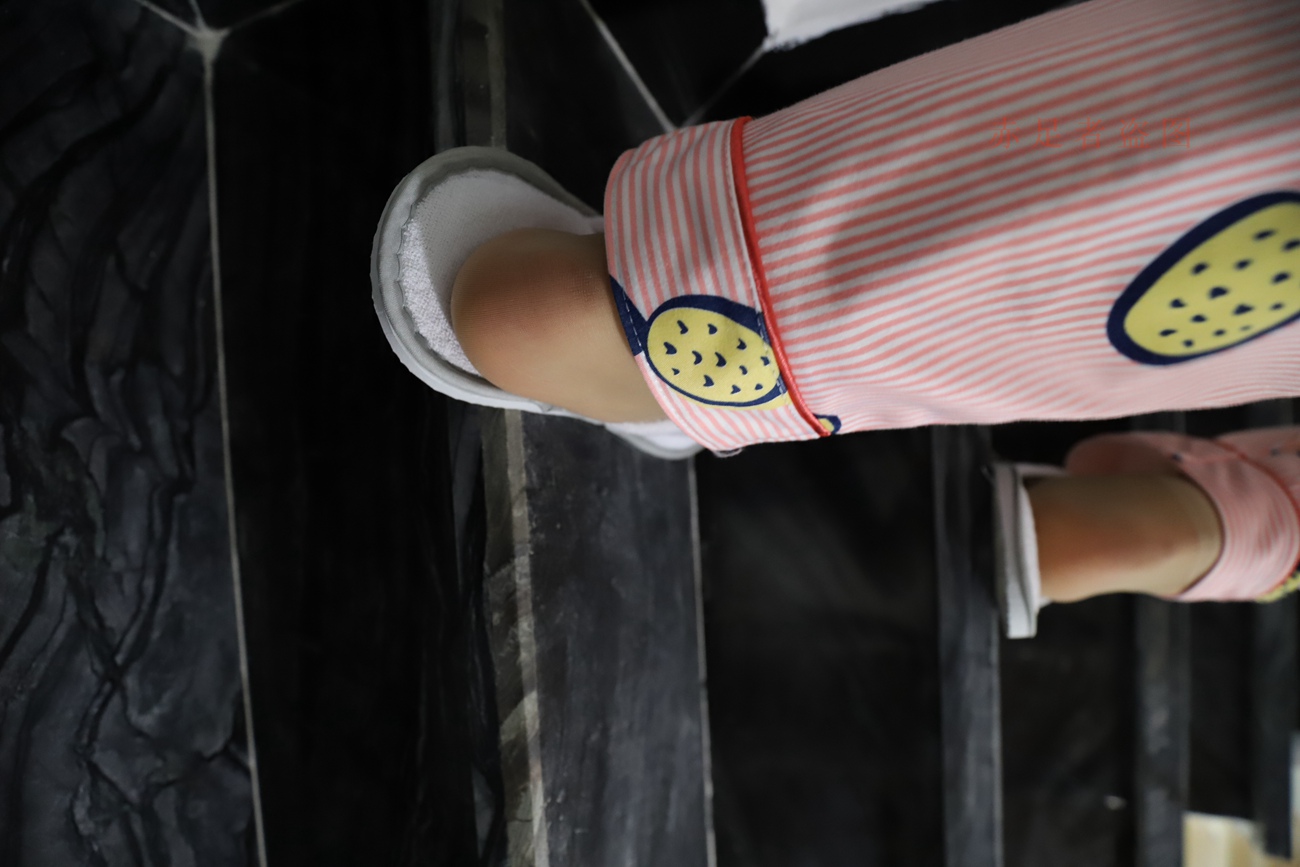 图片[89]-大西瓜爱牙膏-2018 6月活动 模特2（二） 尝试搭讪 短丝+船袜 [252P] – 速更版-美库