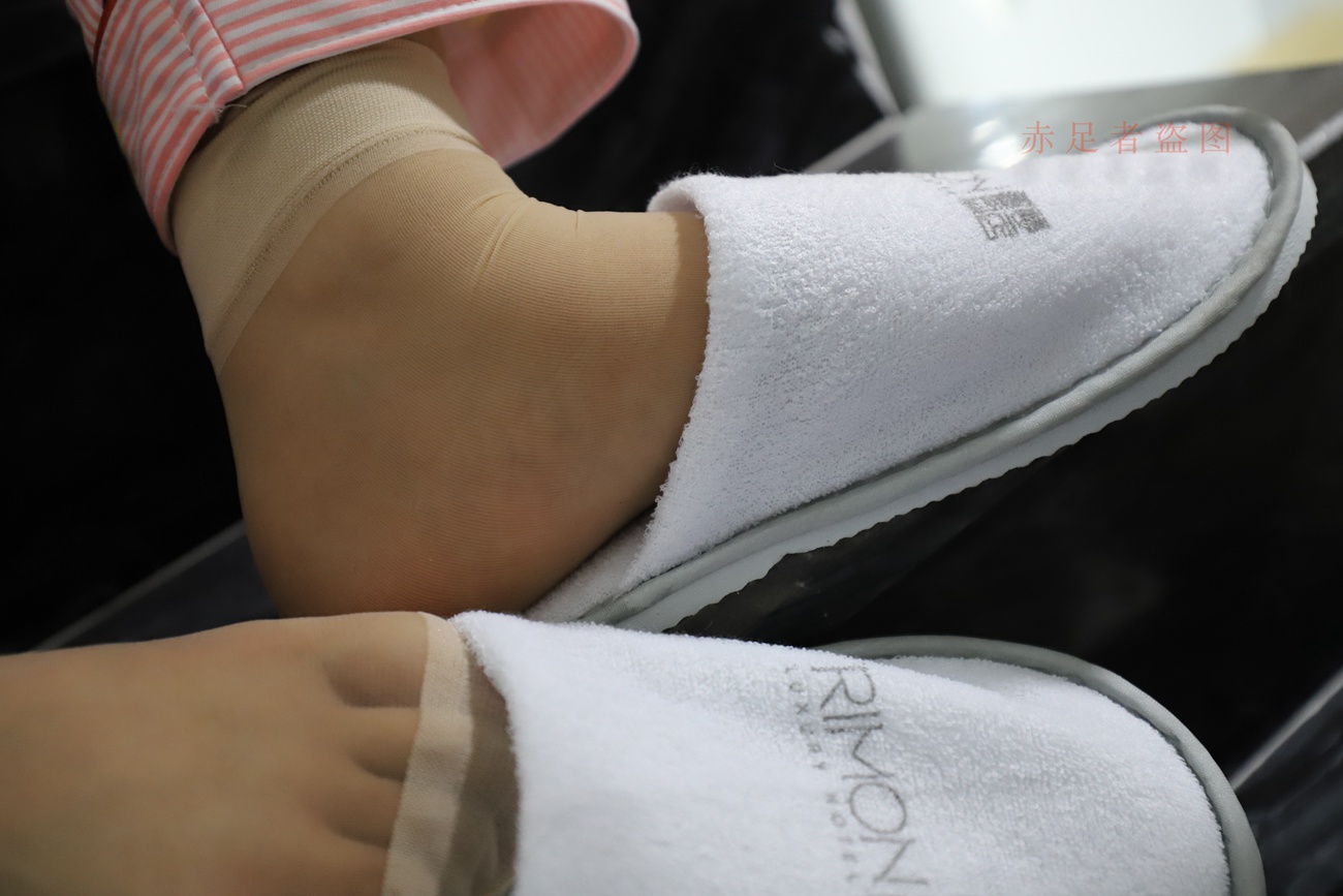 图片[91]-大西瓜爱牙膏-2018 6月活动 模特2（二） 尝试搭讪 短丝+船袜 [252P] – 速更版-美库