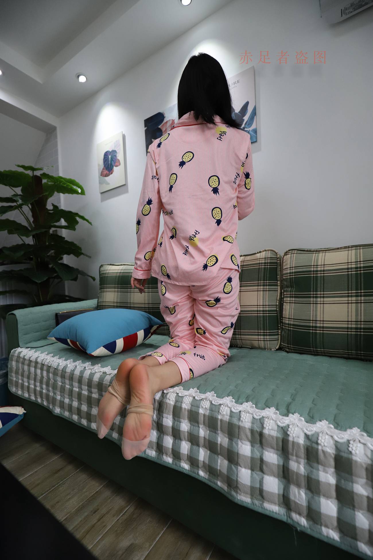 图片[129]-大西瓜爱牙膏-2018 6月活动 模特2（二） 尝试搭讪 短丝+船袜 [252P] – 速更版-美库