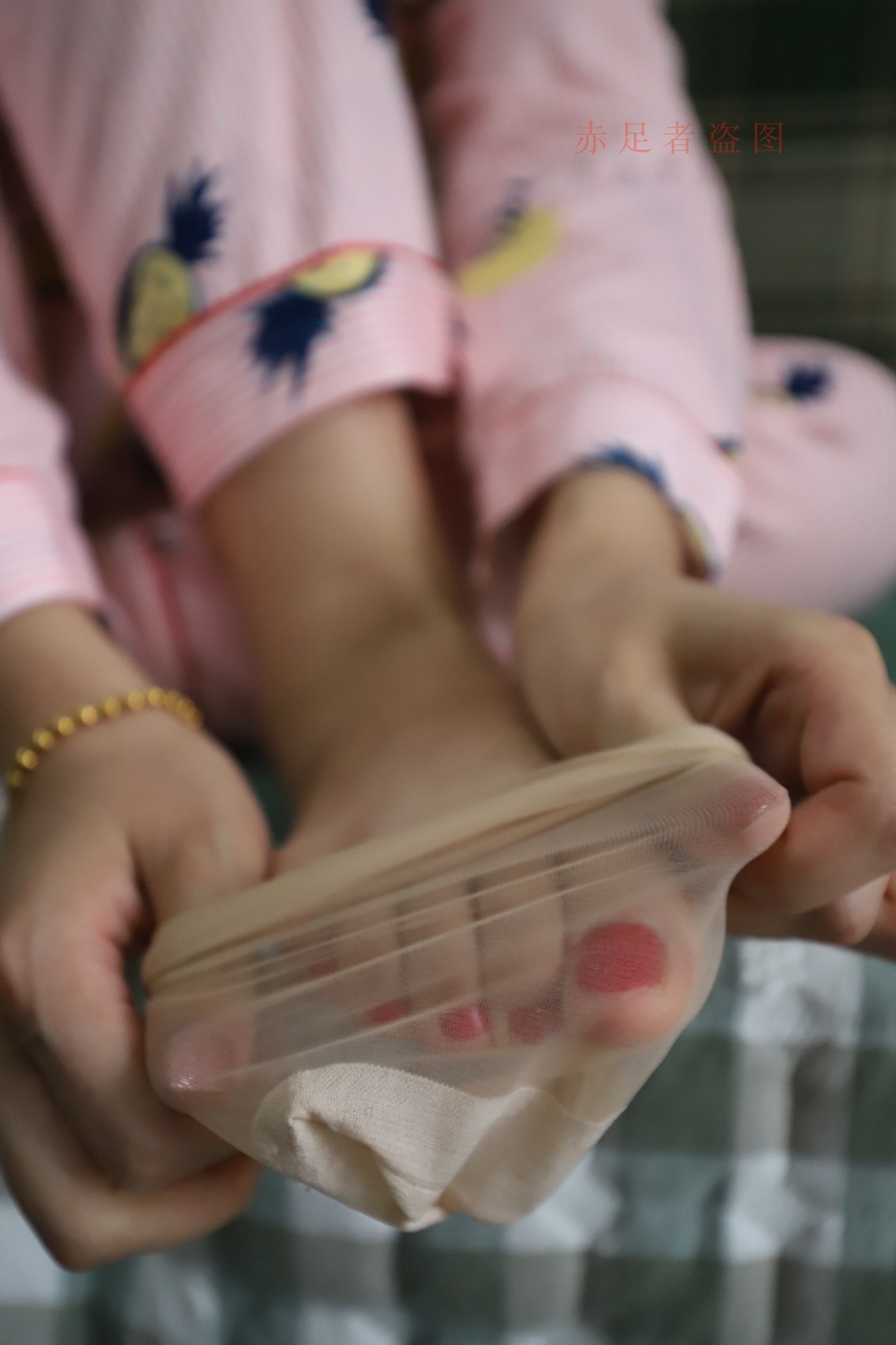 图片[142]-大西瓜爱牙膏-2018 6月活动 模特2（二） 尝试搭讪 短丝+船袜 [252P] – 速更版-美库