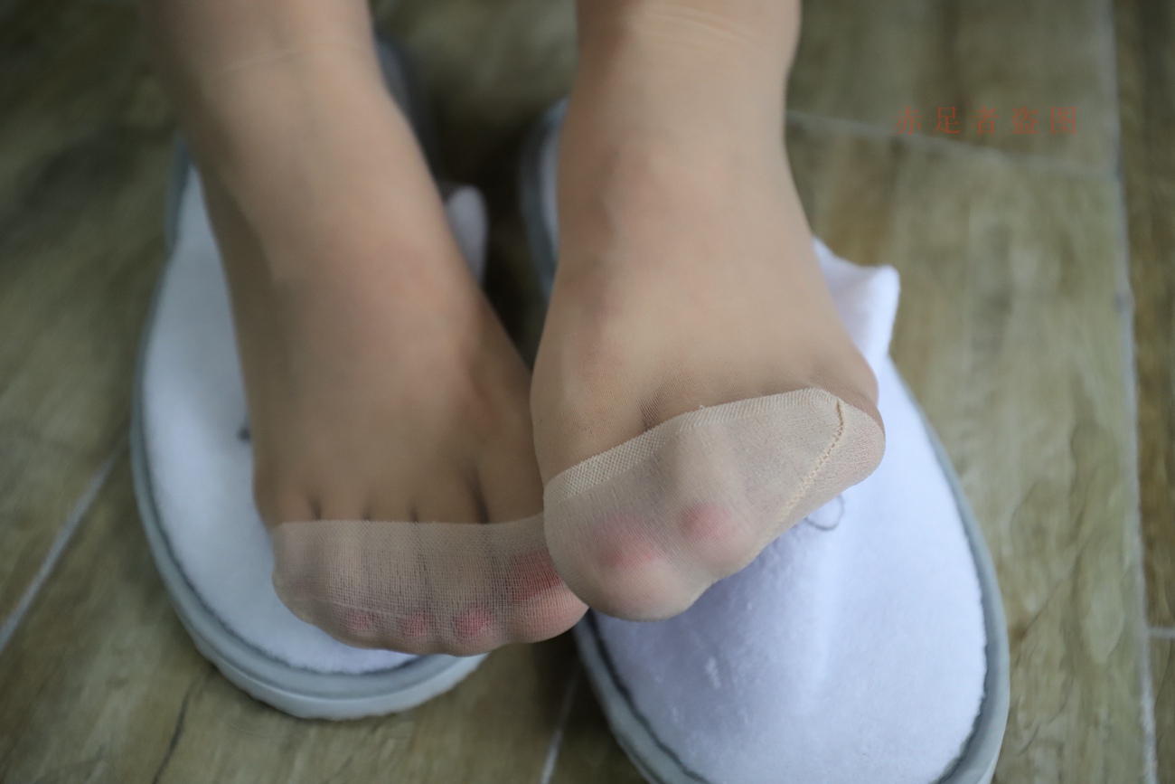 图片[166]-大西瓜爱牙膏-2018 6月活动 模特2（二） 尝试搭讪 短丝+船袜 [252P] – 速更版-美库