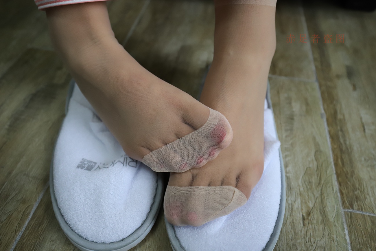 图片[168]-大西瓜爱牙膏-2018 6月活动 模特2（二） 尝试搭讪 短丝+船袜 [252P] – 速更版-美库