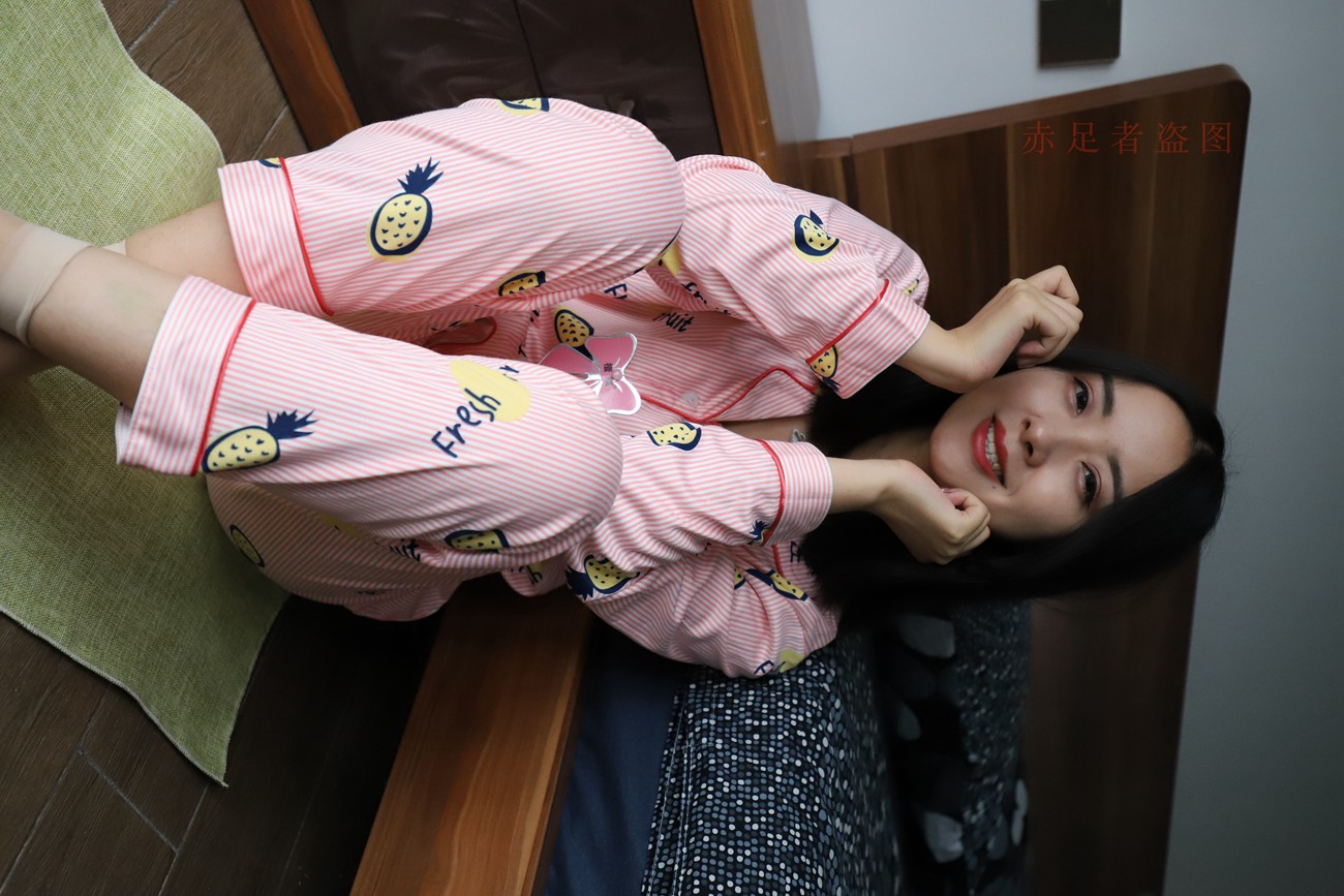 图片[185]-大西瓜爱牙膏-2018 6月活动 模特2（二） 尝试搭讪 短丝+船袜 [252P] – 速更版-美库