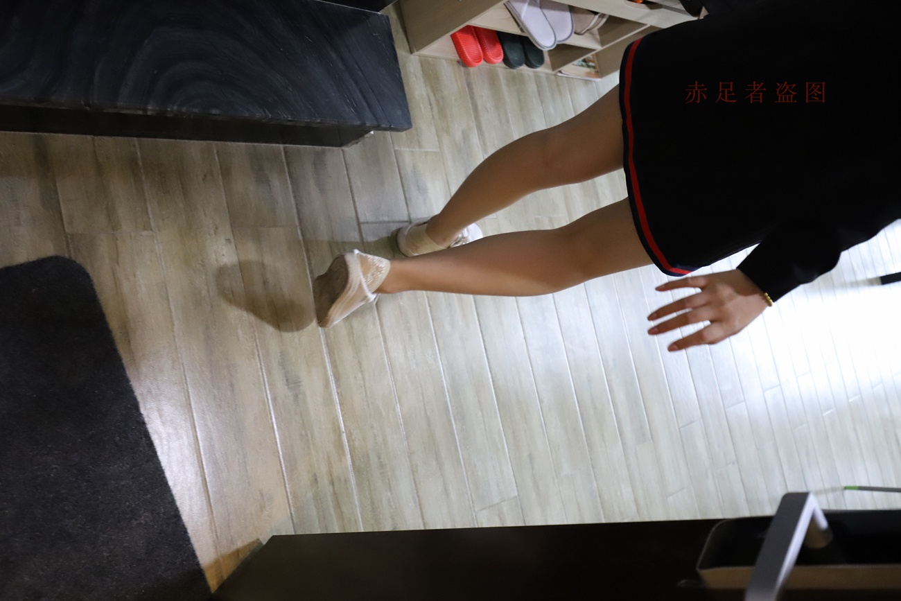 图片[194]-大西瓜爱牙膏-2018 6月活动 模特2（二） 尝试搭讪 短丝+船袜 [252P] – 速更版-美库