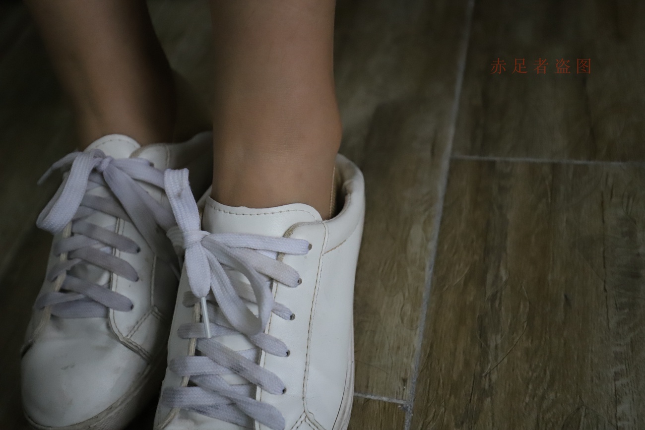 图片[211]-大西瓜爱牙膏-2018 6月活动 模特2（二） 尝试搭讪 短丝+船袜 [252P] – 速更版-美库