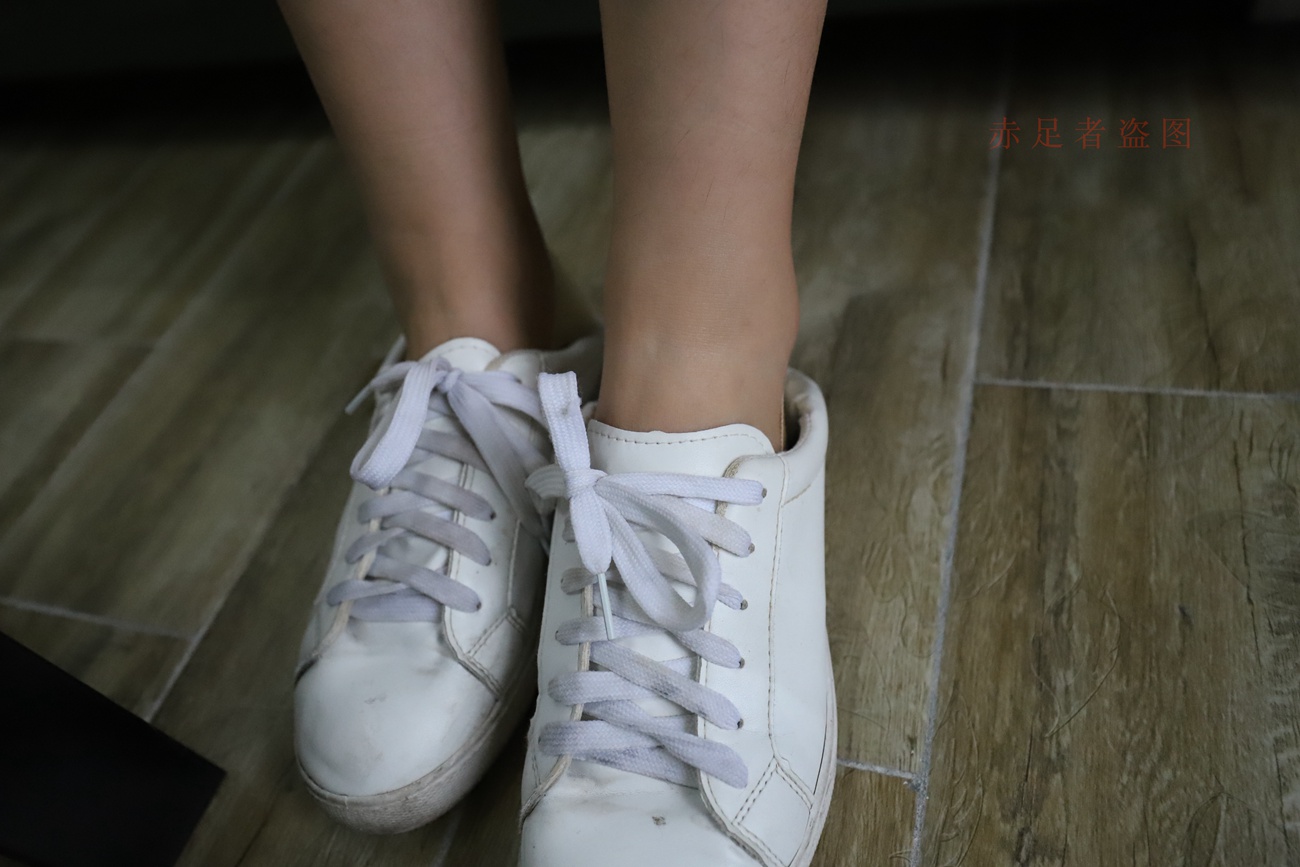 图片[212]-大西瓜爱牙膏-2018 6月活动 模特2（二） 尝试搭讪 短丝+船袜 [252P] – 速更版-美库