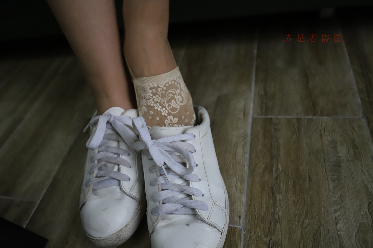 图片[214]-大西瓜爱牙膏-2018 6月活动 模特2（二） 尝试搭讪 短丝+船袜 [252P] – 速更版-美库