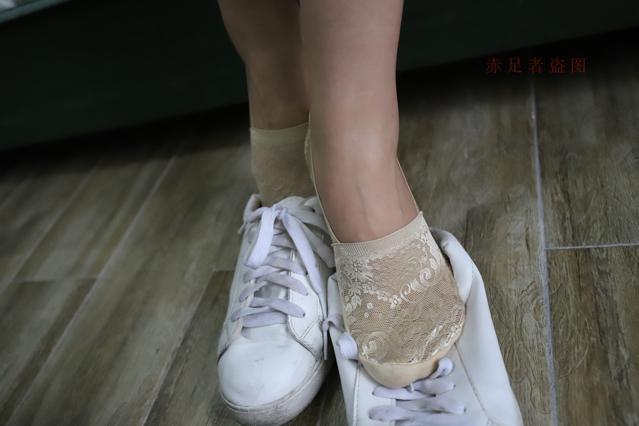 图片[216]-大西瓜爱牙膏-2018 6月活动 模特2（二） 尝试搭讪 短丝+船袜 [252P] – 速更版-美库