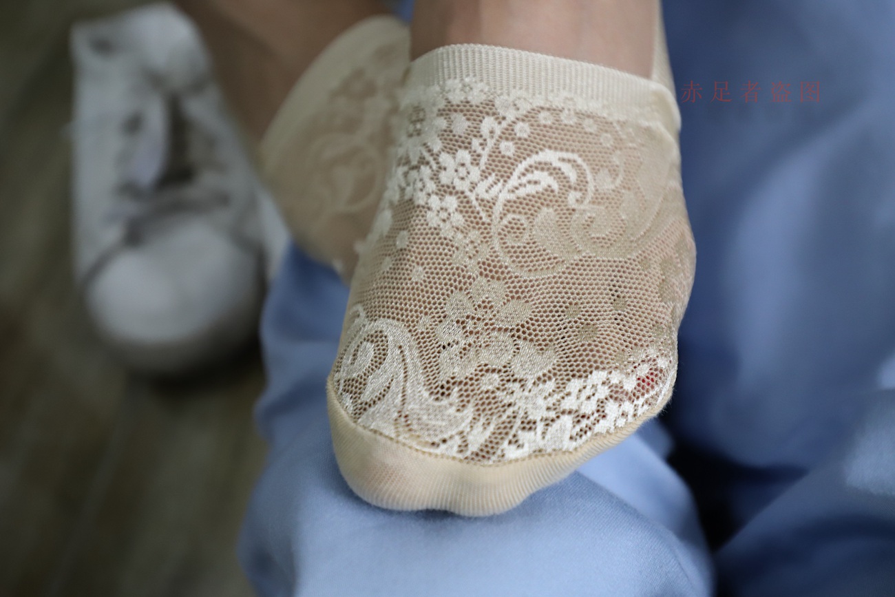 图片[221]-大西瓜爱牙膏-2018 6月活动 模特2（二） 尝试搭讪 短丝+船袜 [252P] – 速更版-美库