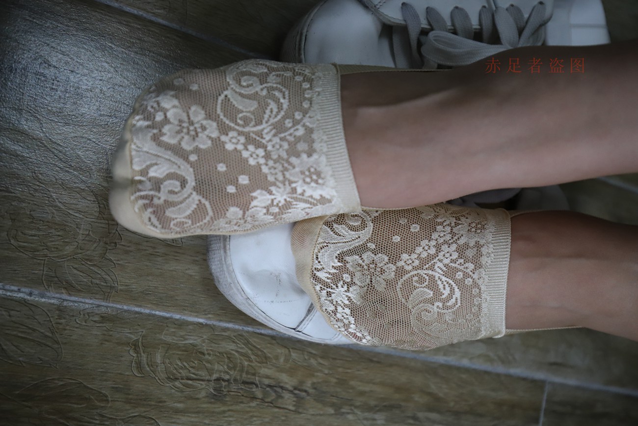 图片[225]-大西瓜爱牙膏-2018 6月活动 模特2（二） 尝试搭讪 短丝+船袜 [252P] – 速更版-美库