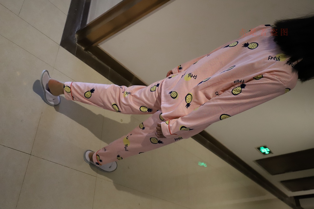 图片[245]-大西瓜爱牙膏-2018 6月活动 模特2（二） 尝试搭讪 短丝+船袜 [252P] – 速更版-美库