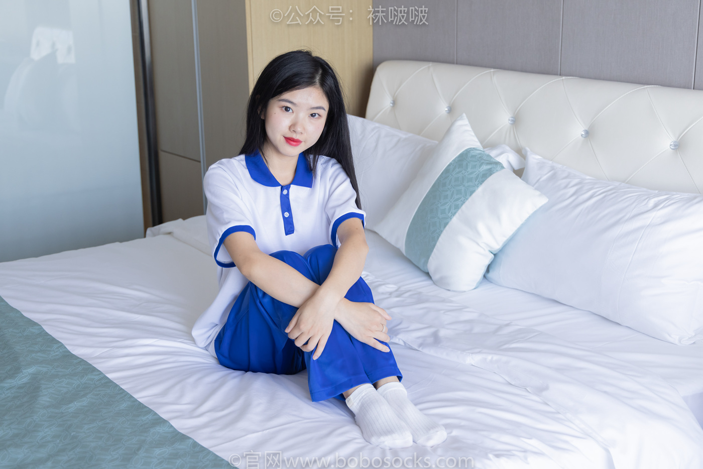 图片[53]-[BoBoSocks袜啵啵]NO.039 小奶熊-校服、vans帆布鞋、短白棉袜、裸足[154P] – 速更版-美库