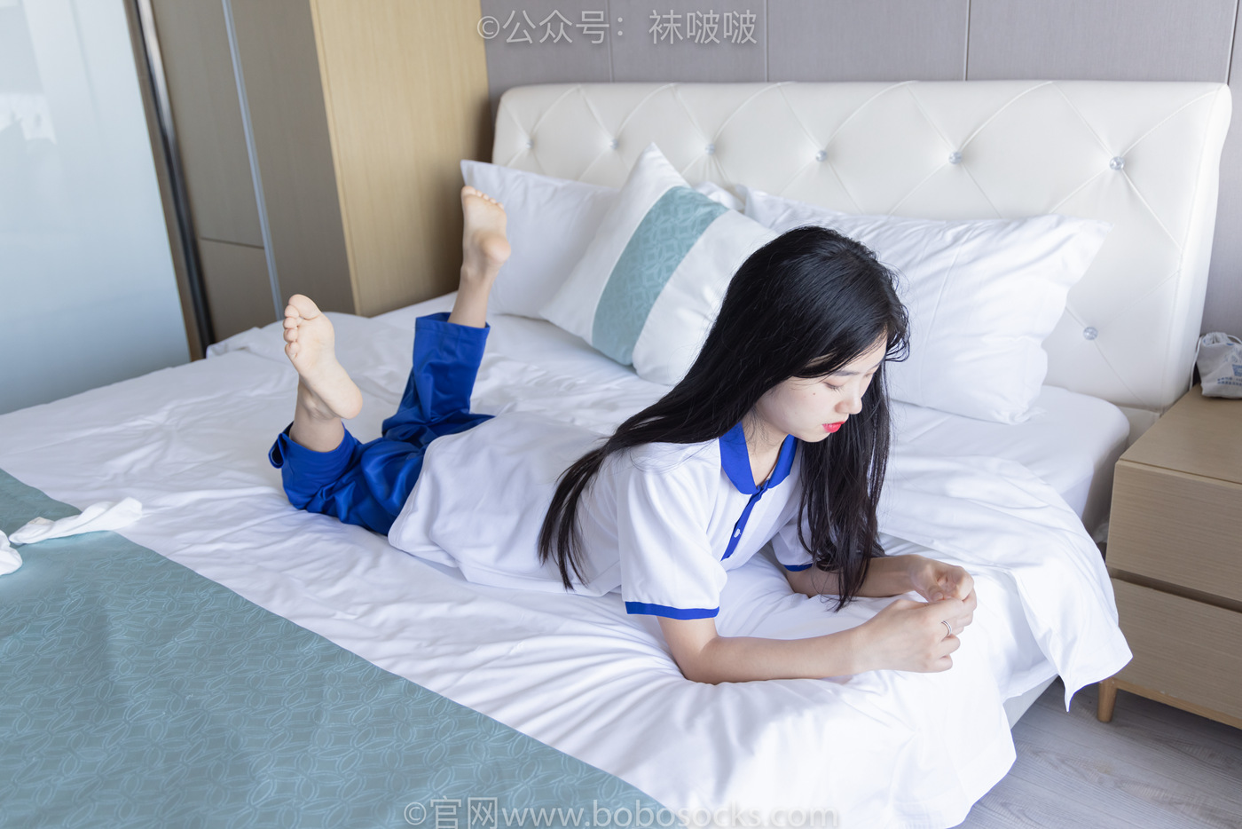 图片[123]-[BoBoSocks袜啵啵]NO.039 小奶熊-校服、vans帆布鞋、短白棉袜、裸足[154P] – 速更版-美库