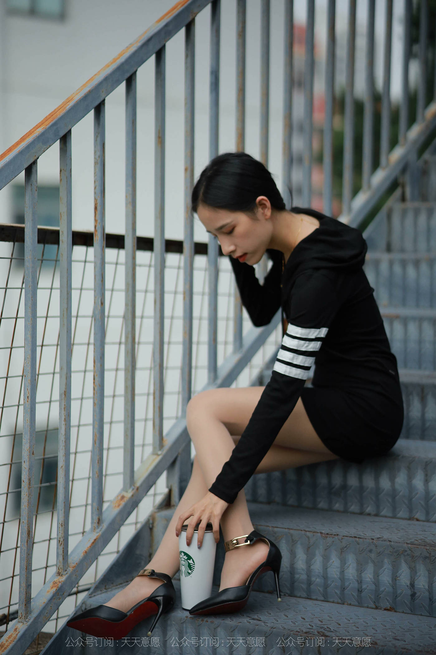 图片[12]-[IESS异思趣向] 2021.11.06 丝享家967：美子《天台大长腿》[77P] – 速更版-美库