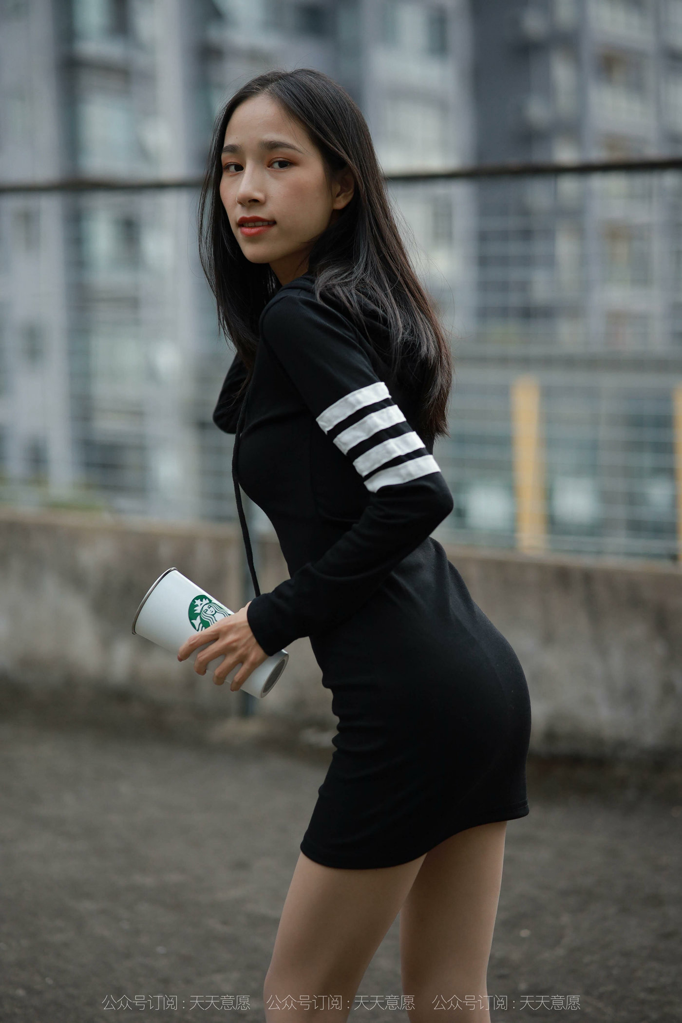 图片[51]-[IESS异思趣向] 2021.11.06 丝享家967：美子《天台大长腿》[77P] – 速更版-美库