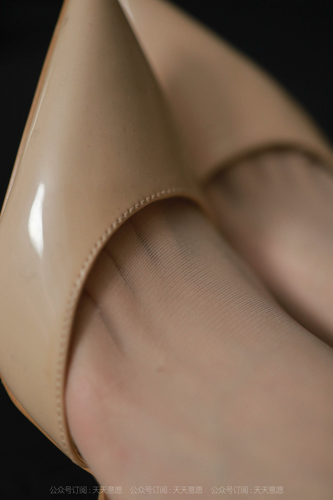 图片[78]-[IESS异思趣向] 2021.11.08 丝享家969：团团《迷人的金色波纹》[92P] – 速更版-美库