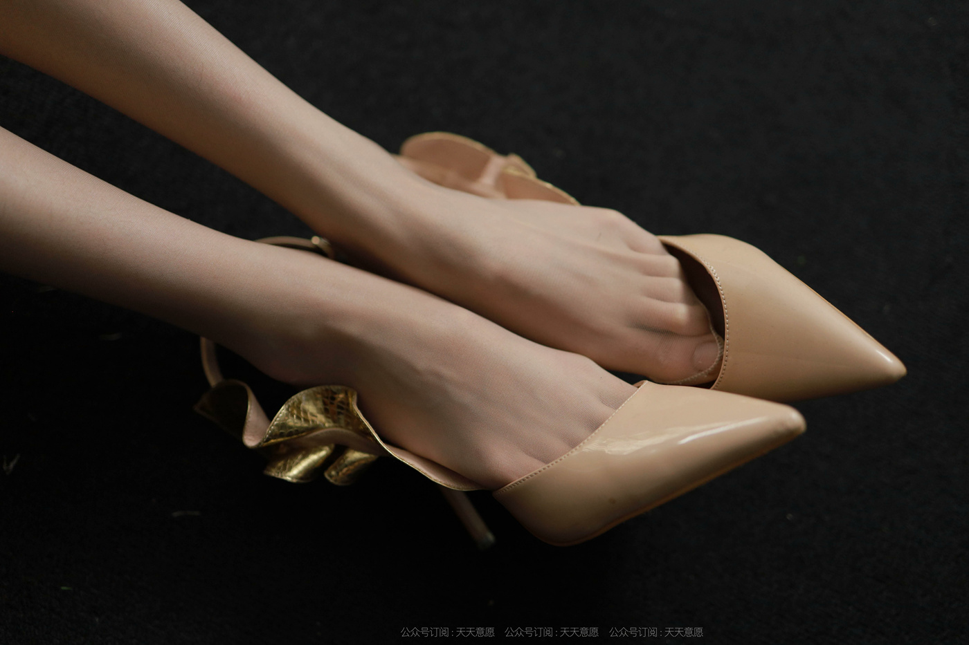 图片[80]-[IESS异思趣向] 2021.11.08 丝享家969：团团《迷人的金色波纹》[92P] – 速更版-美库