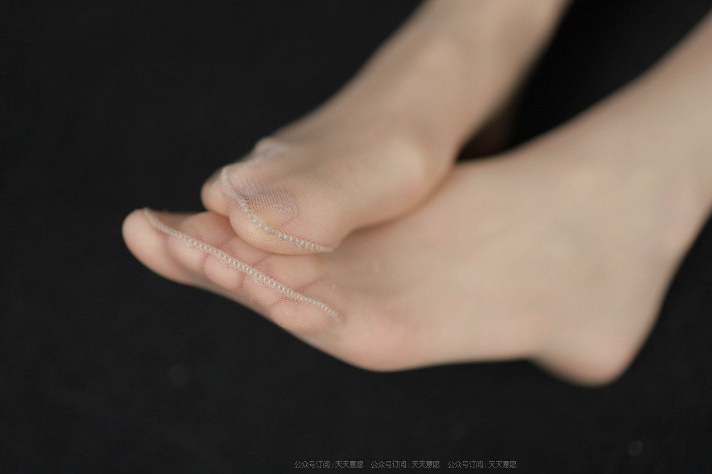 图片[86]-[IESS异思趣向] 2021.11.08 丝享家969：团团《迷人的金色波纹》[92P] – 速更版-美库